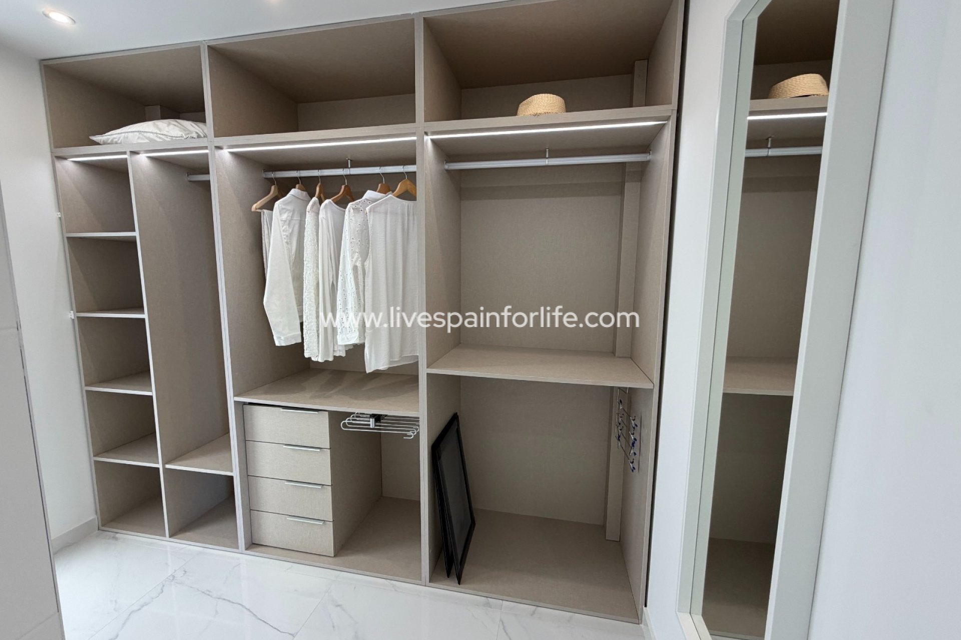 Herverkoop - Villa (alleenstaand) -
Ciudad Quesada - La Laguna