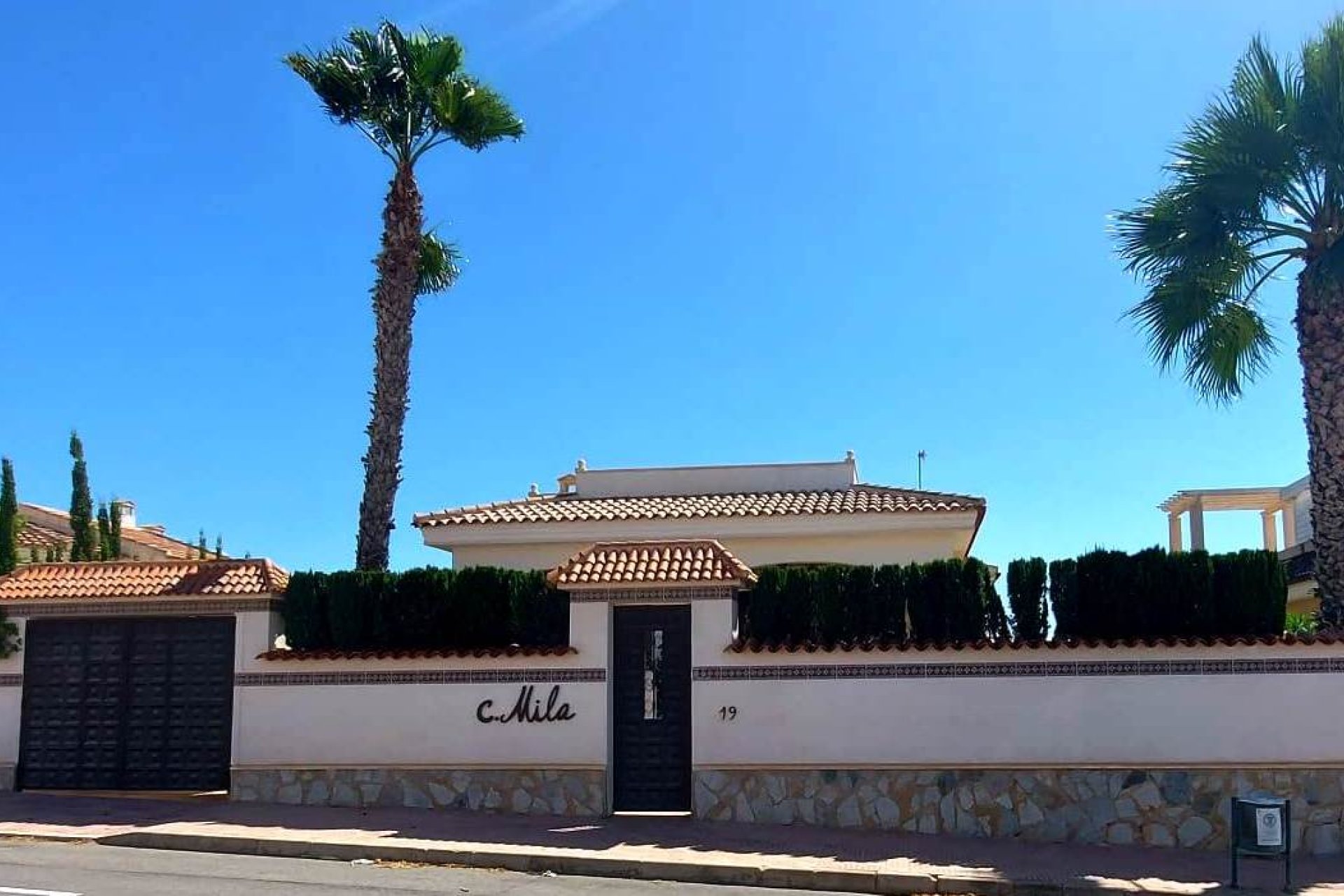 Herverkoop - Villa (alleenstaand) -
Ciudad Quesada