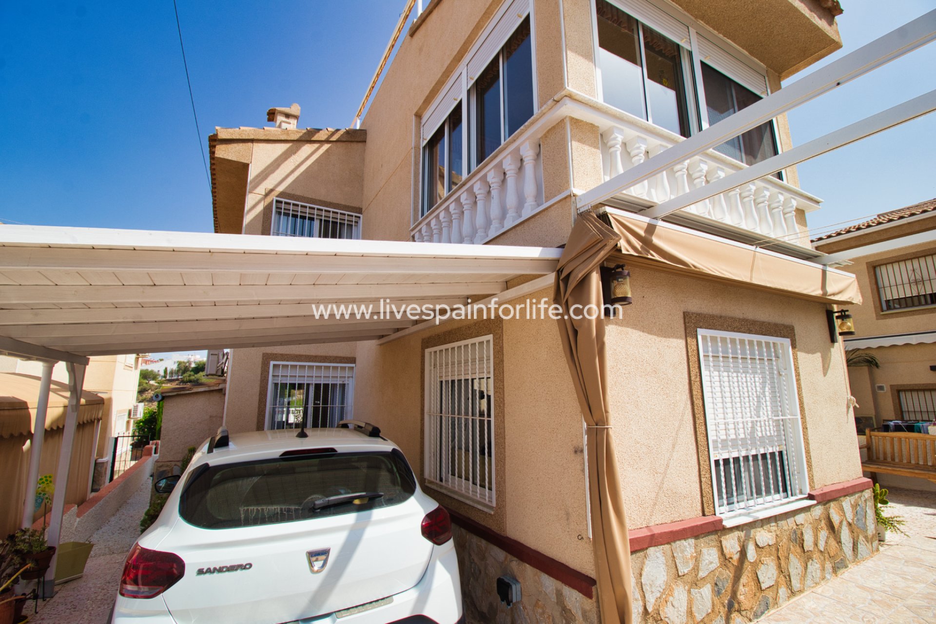 Herverkoop - Villa (alleenstaand) -
Ciudad Quesada