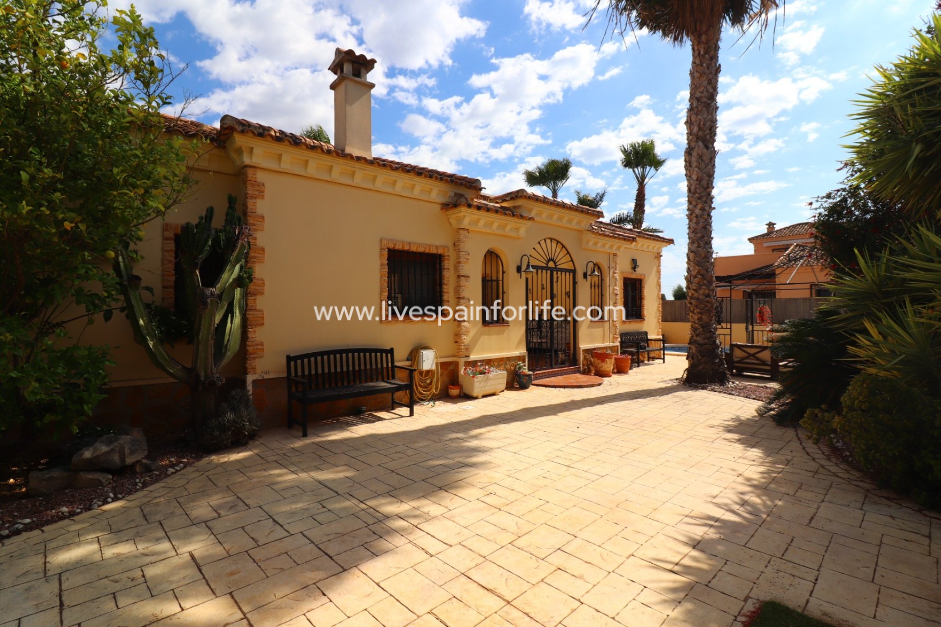 Herverkoop - Villa (alleenstaand) -
Formentera Del Segura - Fincas de La Vega