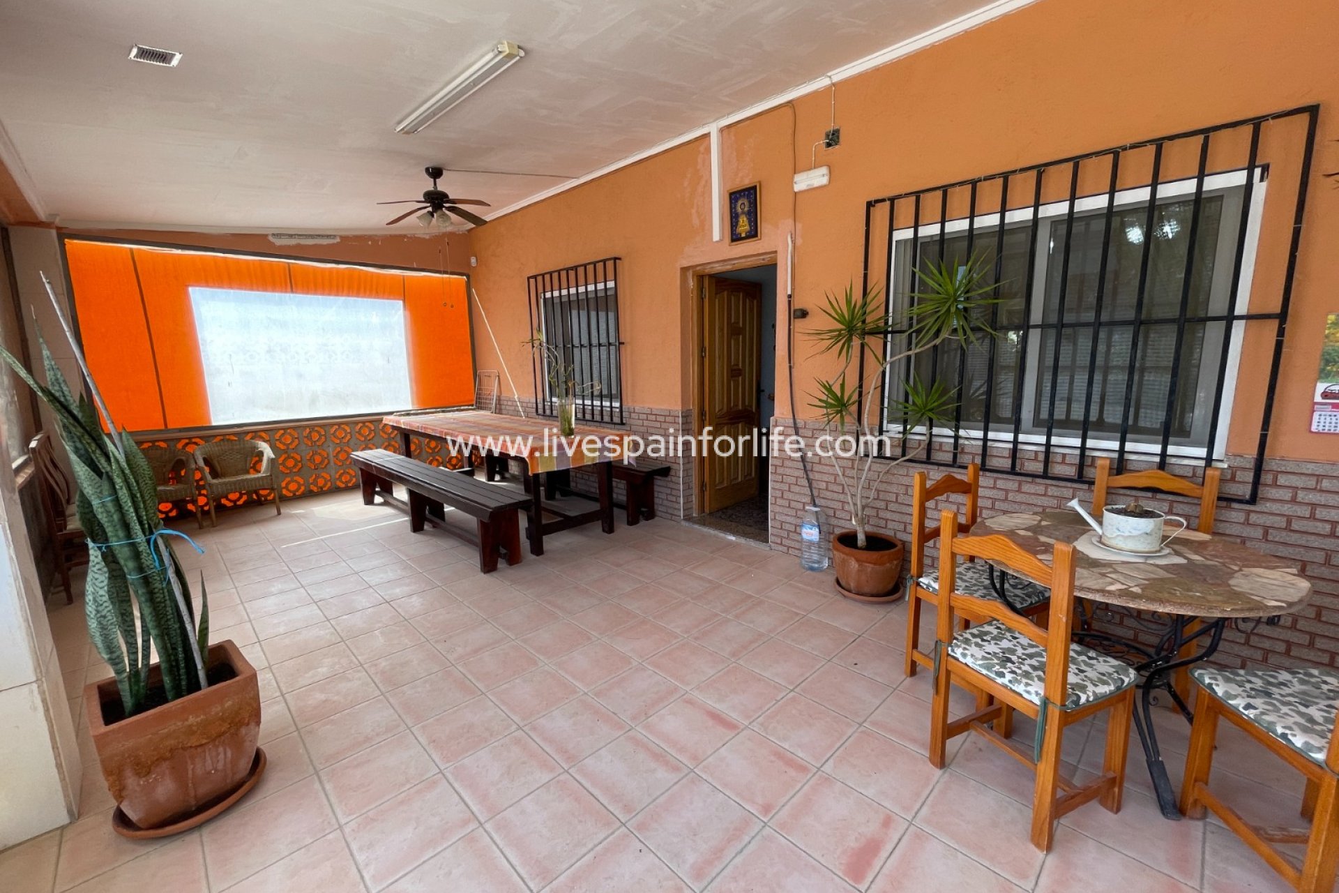 Herverkoop - Villa (alleenstaand) -
Guardamar del Segura - Valencian Community
