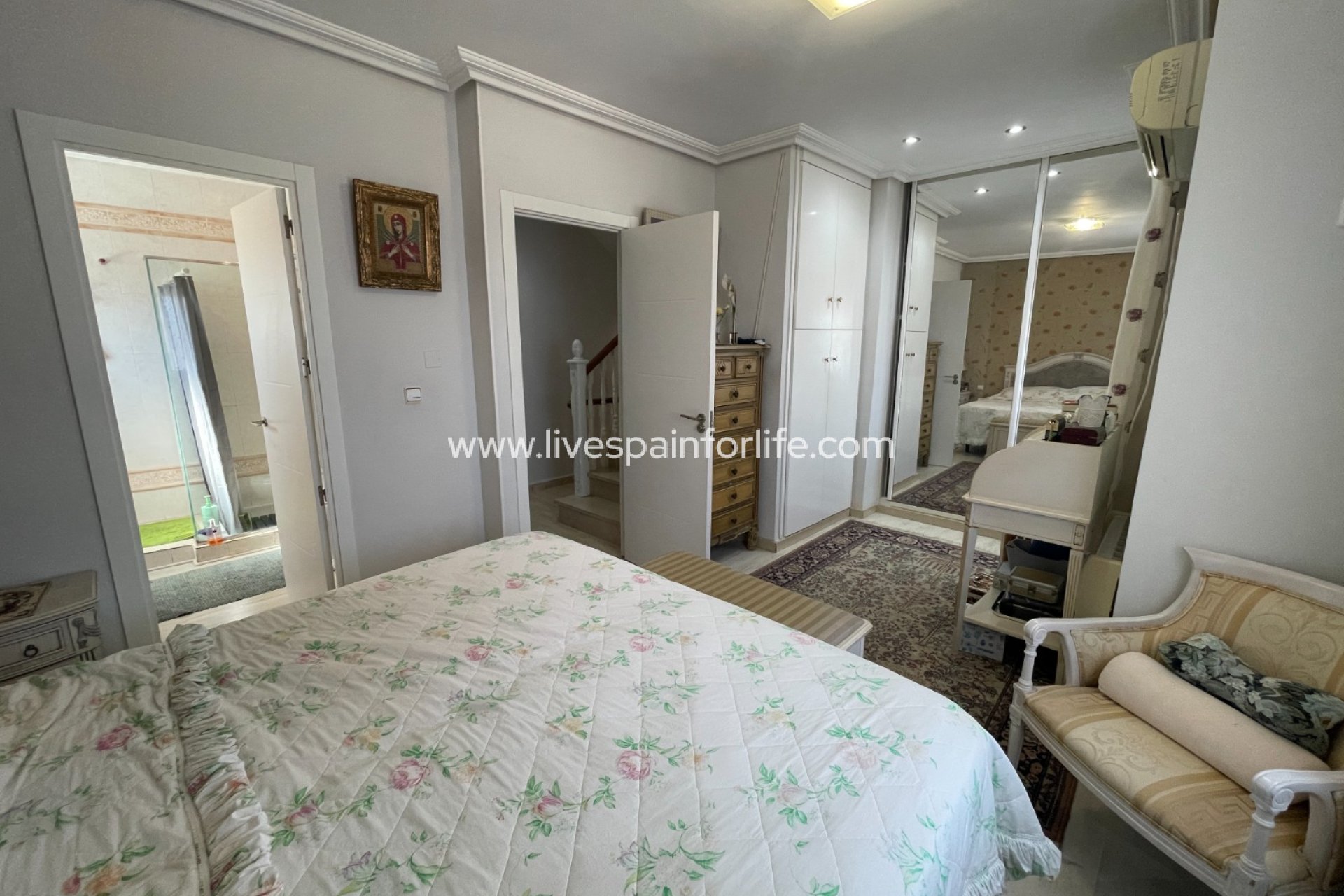 Herverkoop - Villa (alleenstaand) -
Guardamar del Segura