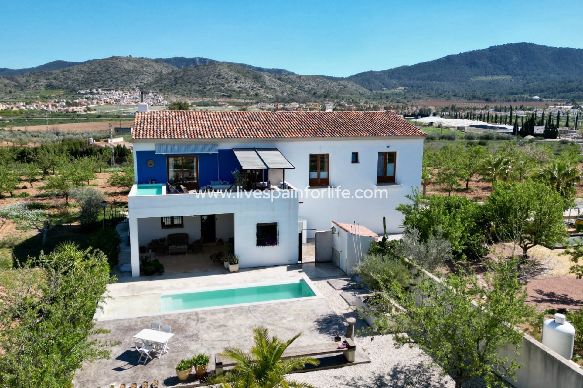 Herverkoop - Villa (alleenstaand) -
Hondon De Las Nieves