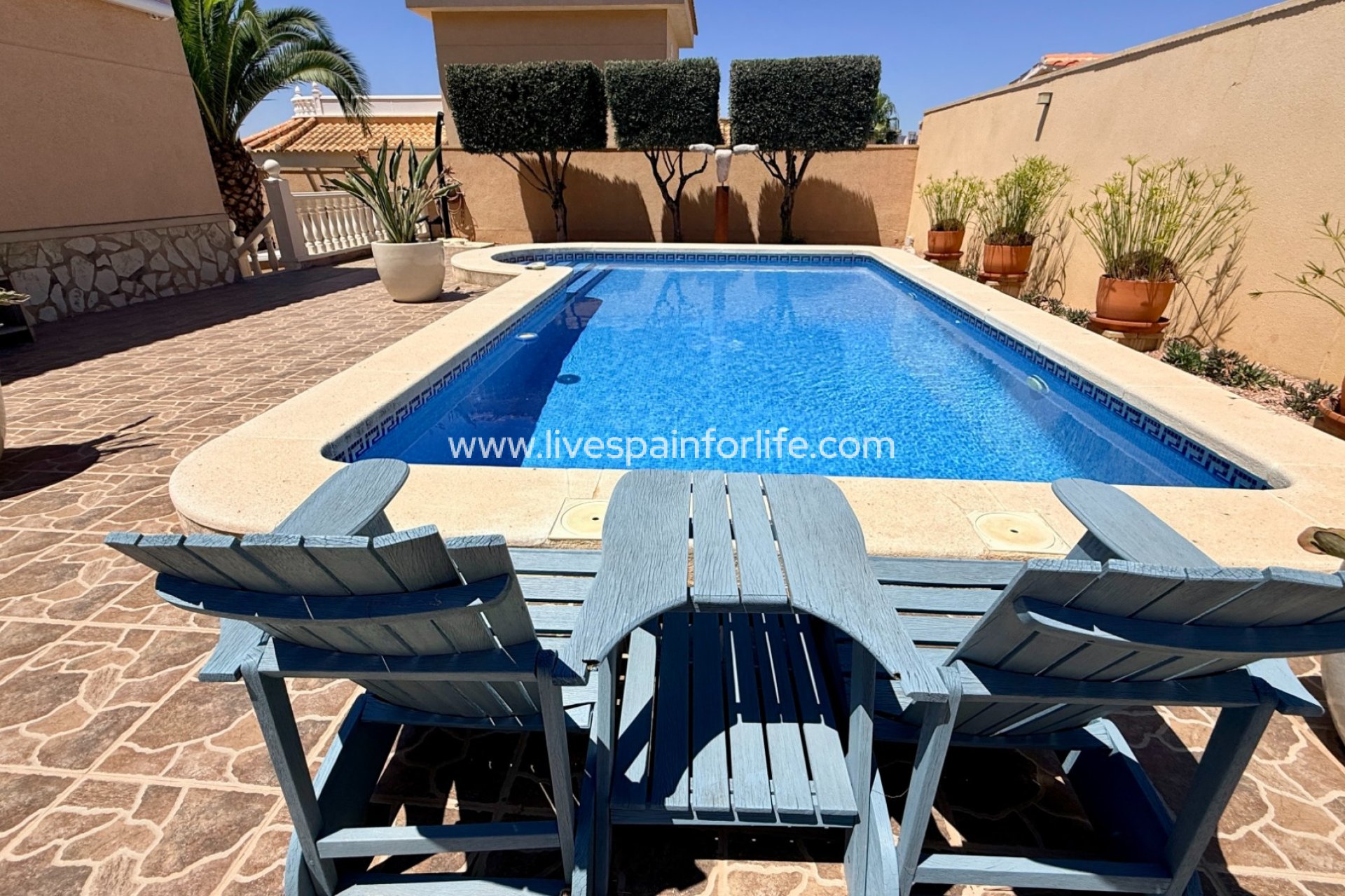 Herverkoop - Villa (alleenstaand) -
Hondon De Las Nieves