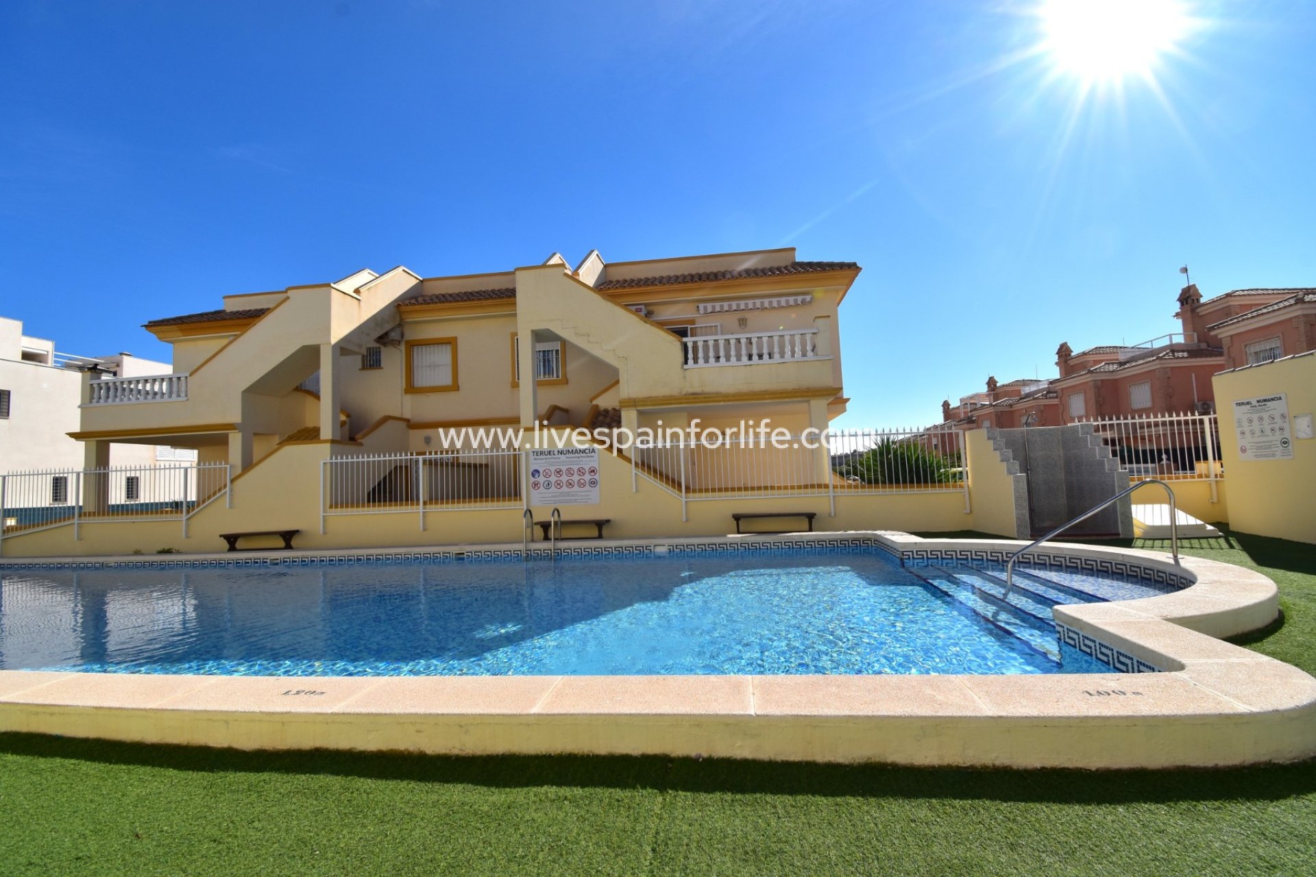 Herverkoop - Villa (alleenstaand) -
Orihuela Costa - Playa Flamenca