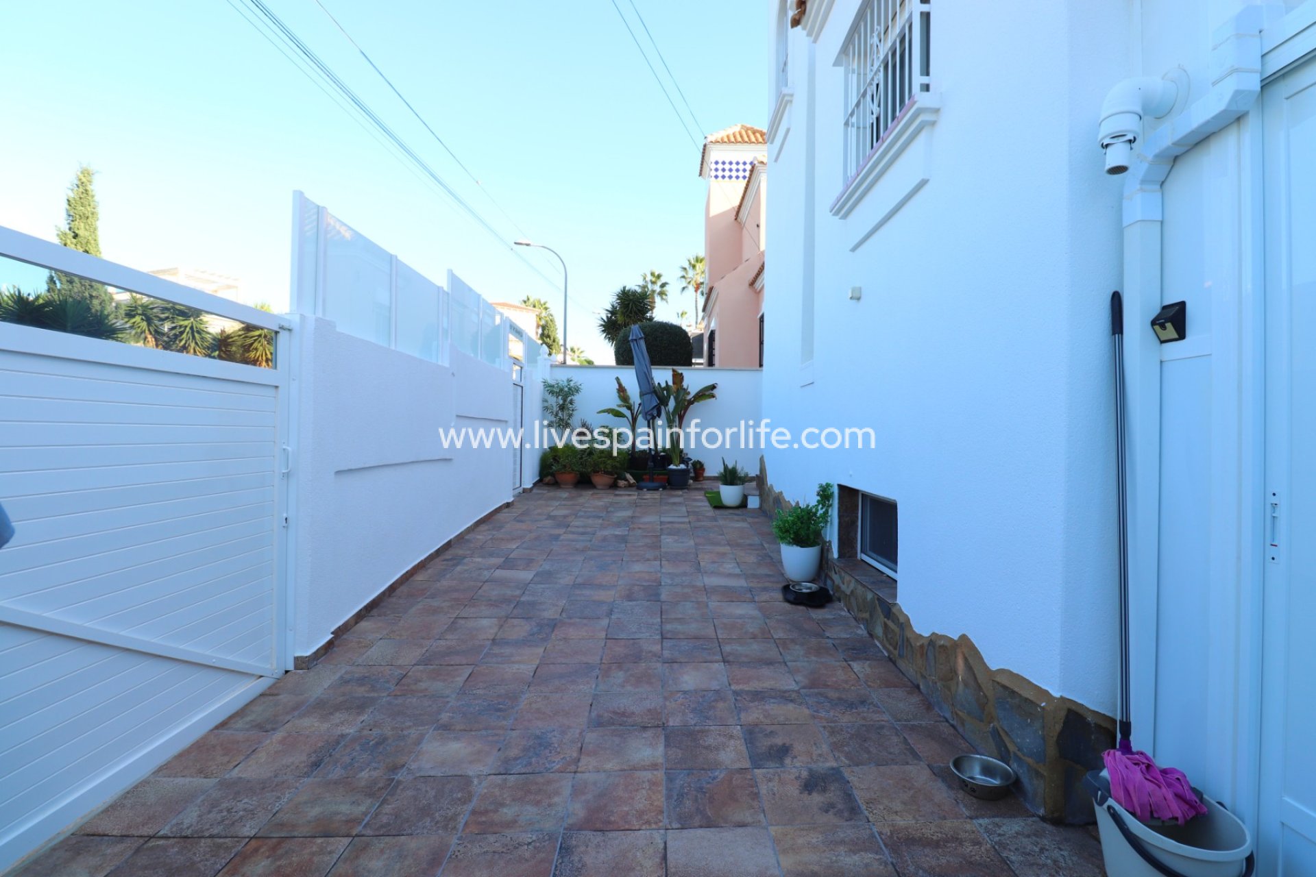 Herverkoop - Villa (alleenstaand) -
Orihuela Costa - Villamartin