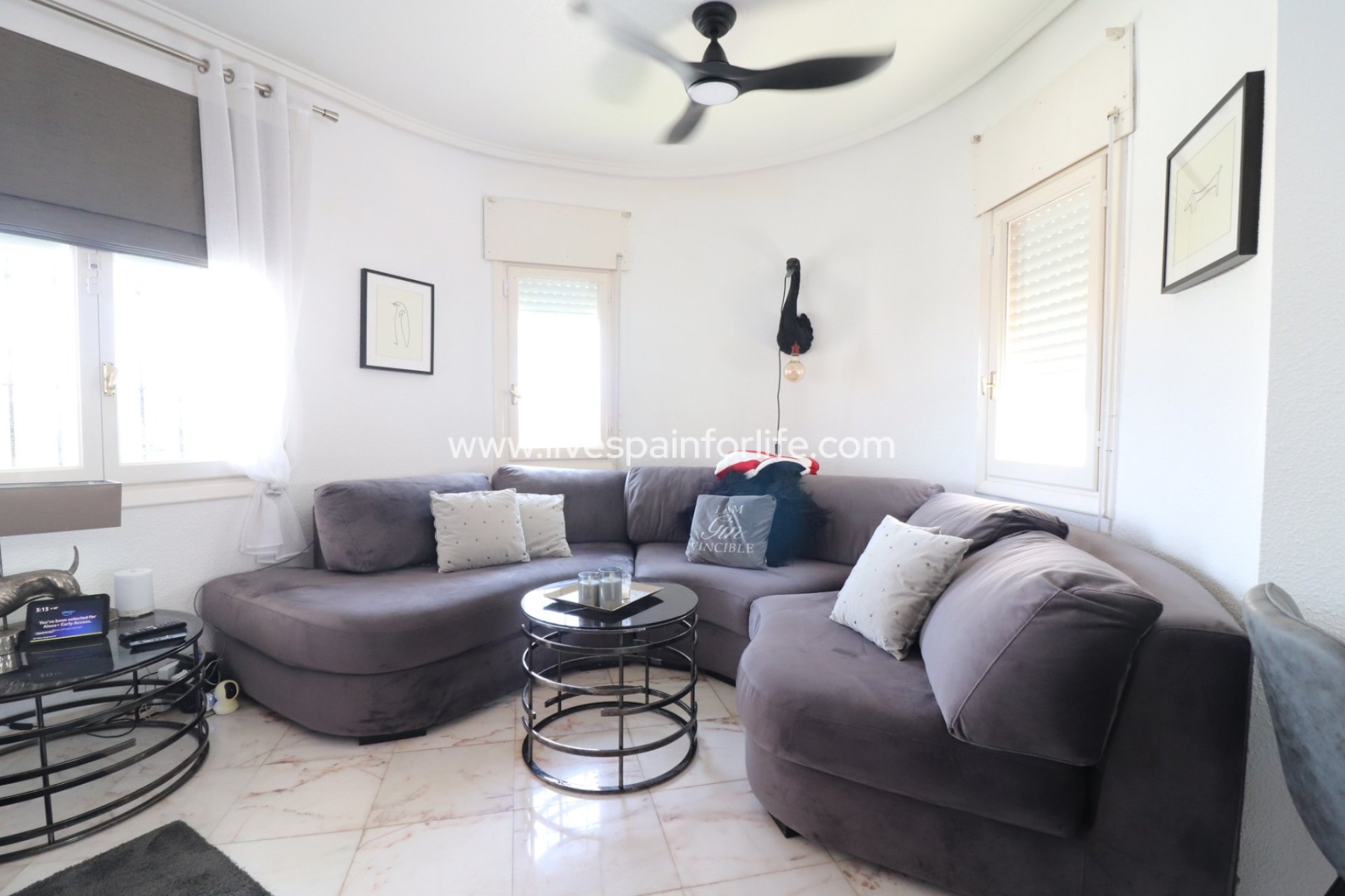 Herverkoop - Villa (alleenstaand) -
Orihuela Costa - Villamartin