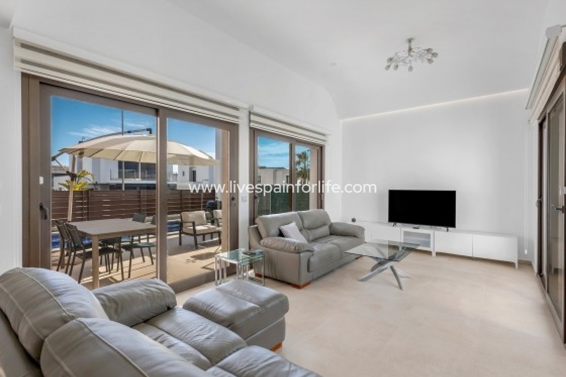 Herverkoop - Villa (alleenstaand) -
Orihuela - Vistabella Golf
