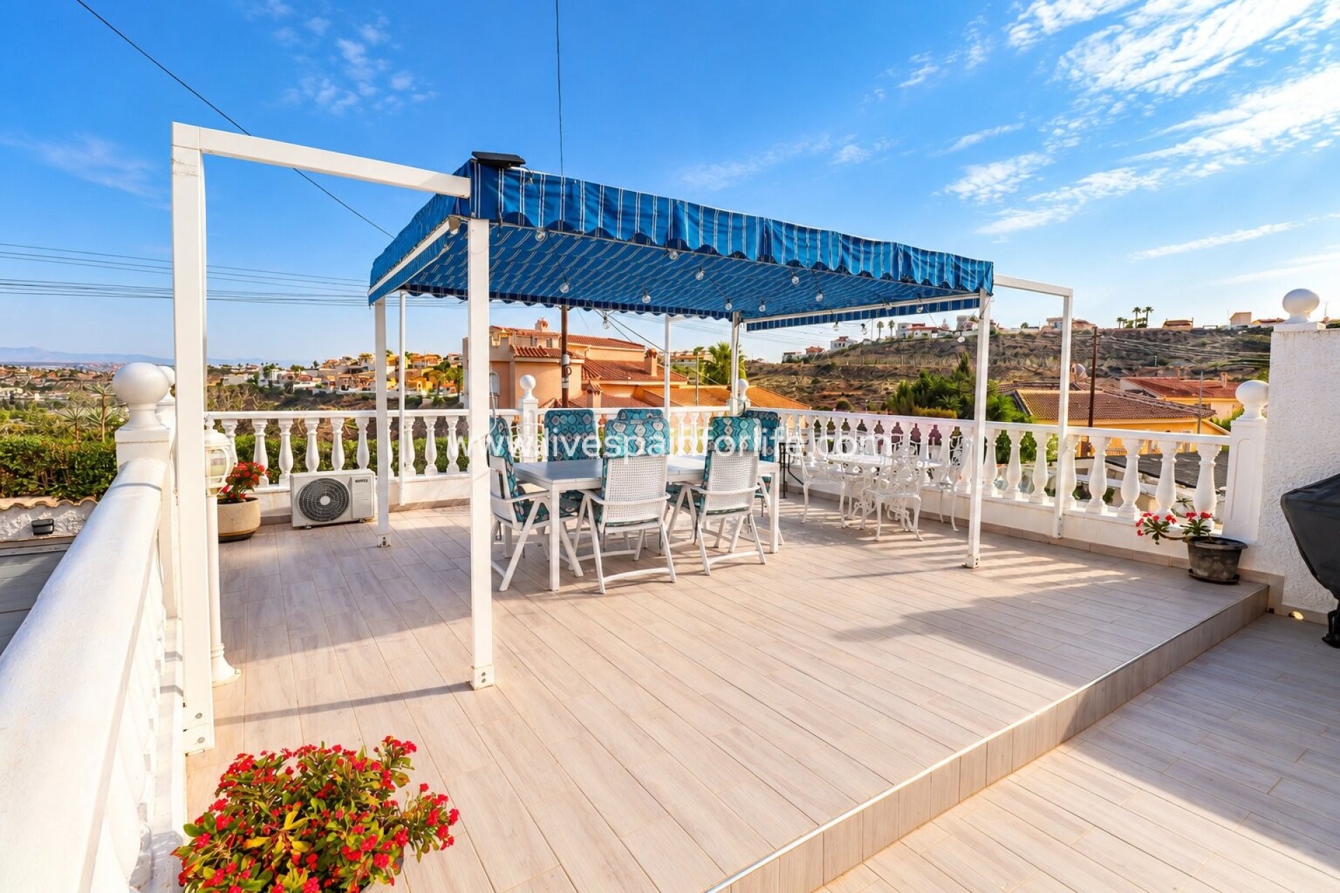 Herverkoop - Villa (alleenstaand) -
Rojales - La Marquesa Golf