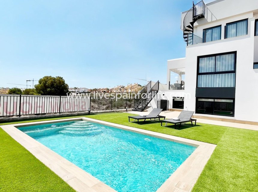  -  -
 - La Finca Golf