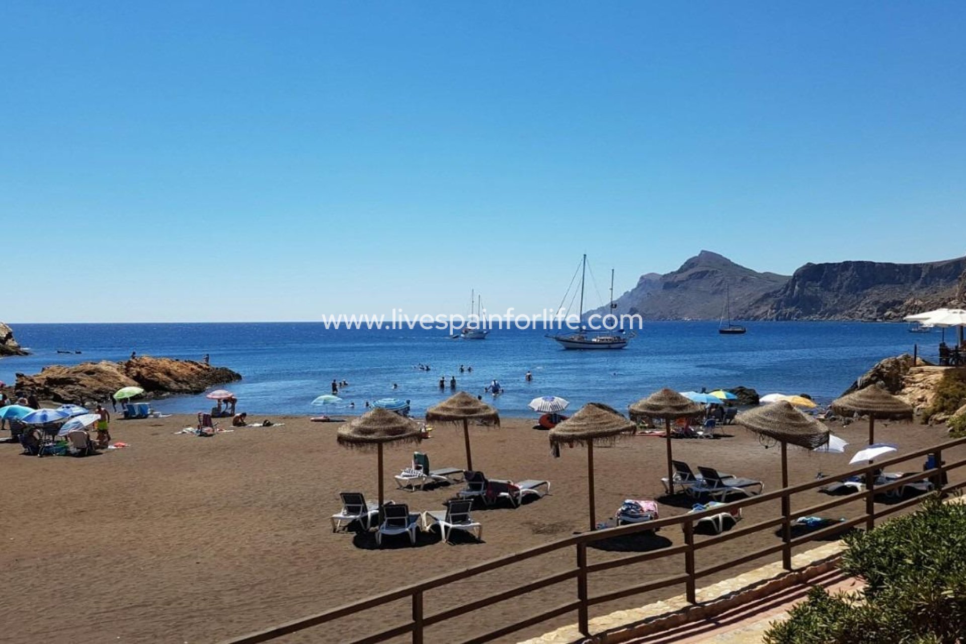  -  -
La Union - centro