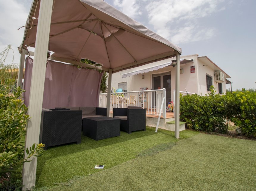 Langzeitmiete - Country house -
Albatera