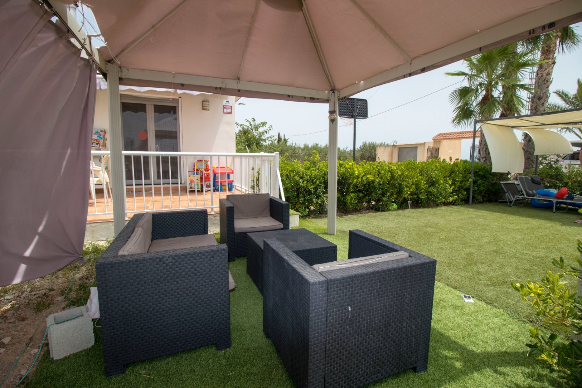 Langzeitmiete - Country house -
Albatera