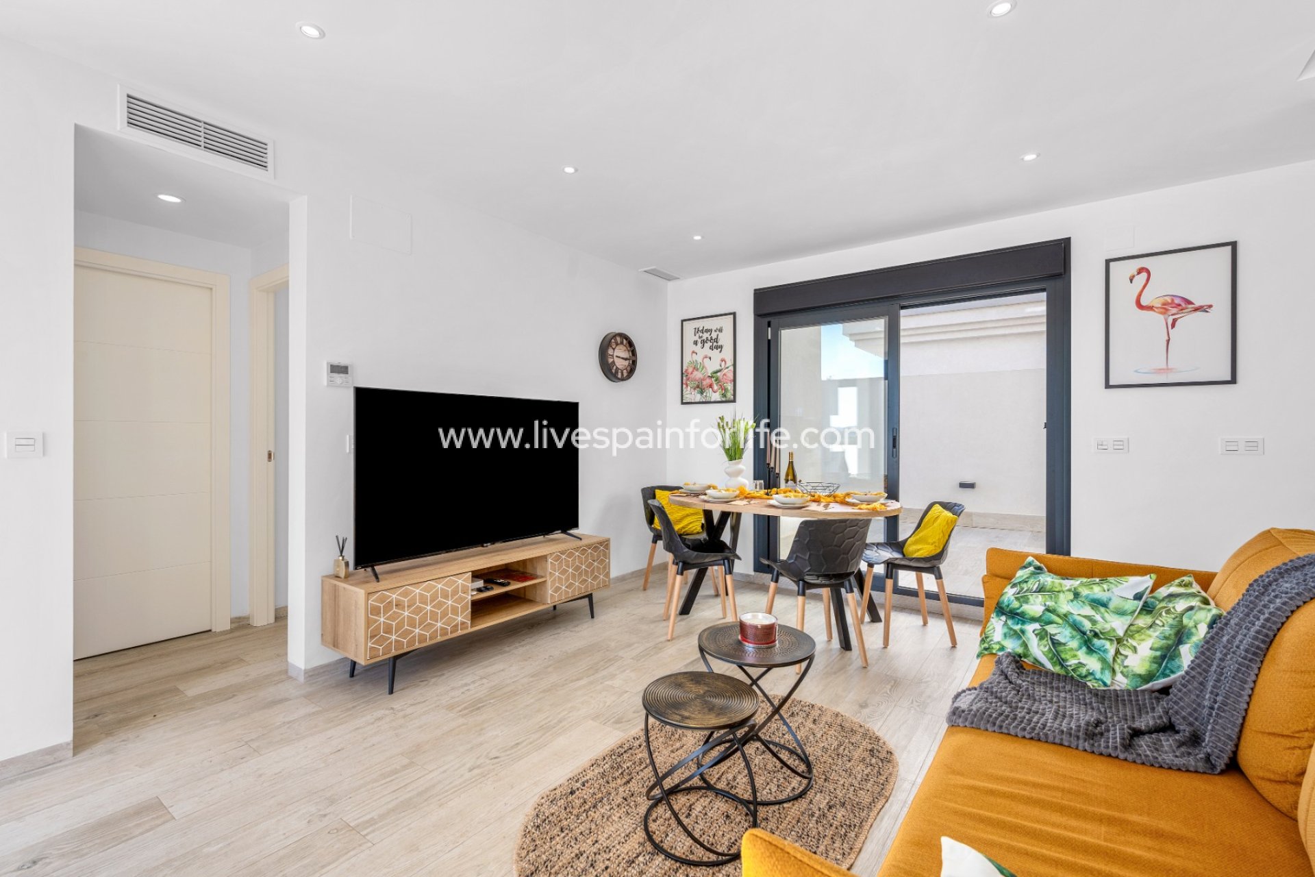  -  -
Los Alcazares - Bahia Bella