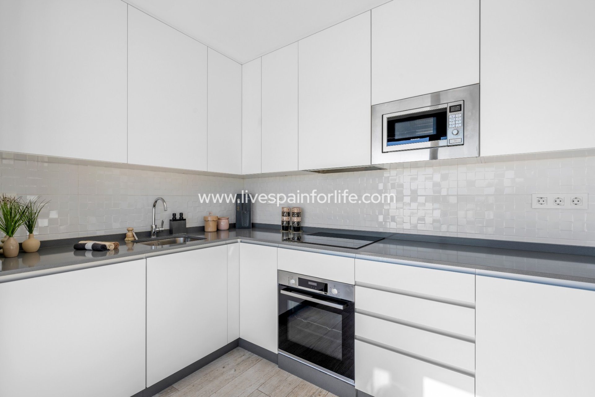  -  -
Los Alcazares - Bahia Bella