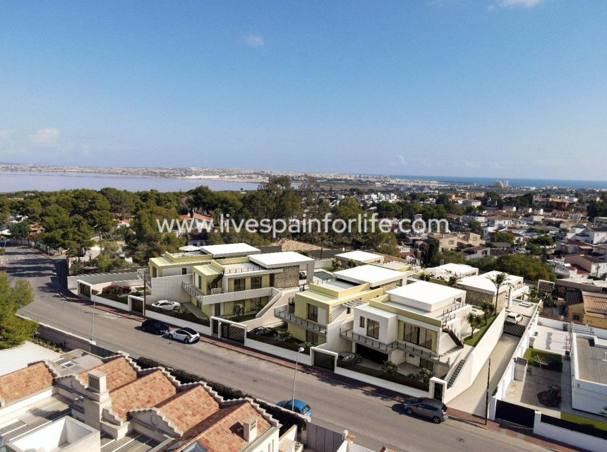  -  -
 - Los Balcones