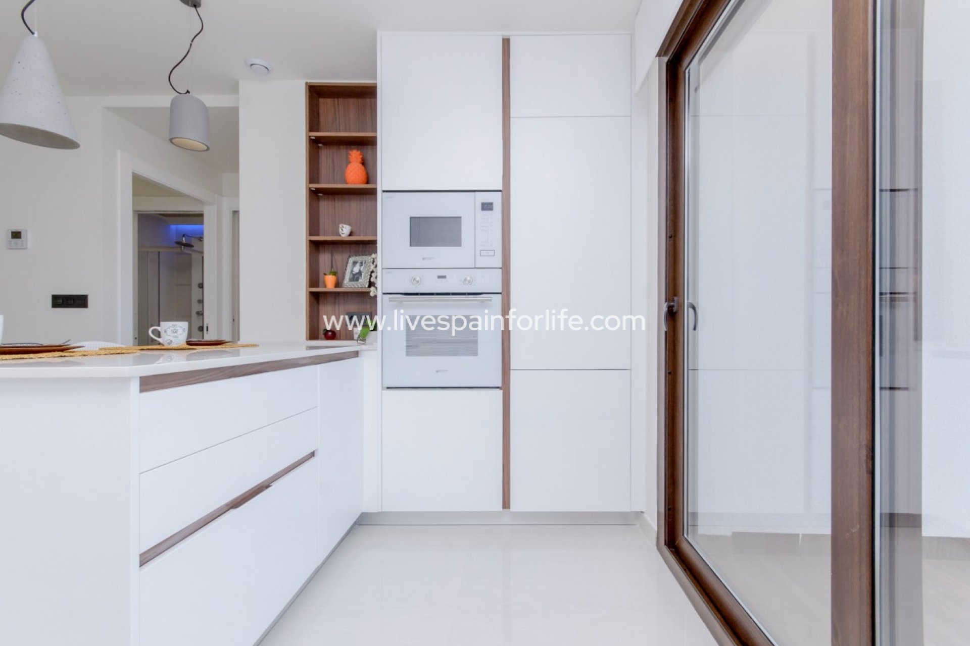  -  -
 - Los Balcones