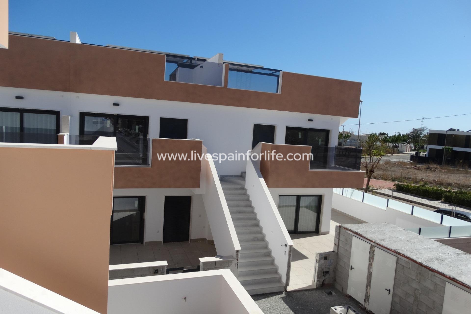 Neubau - Bungalow -
Pilar de la Horadada - Pueblo