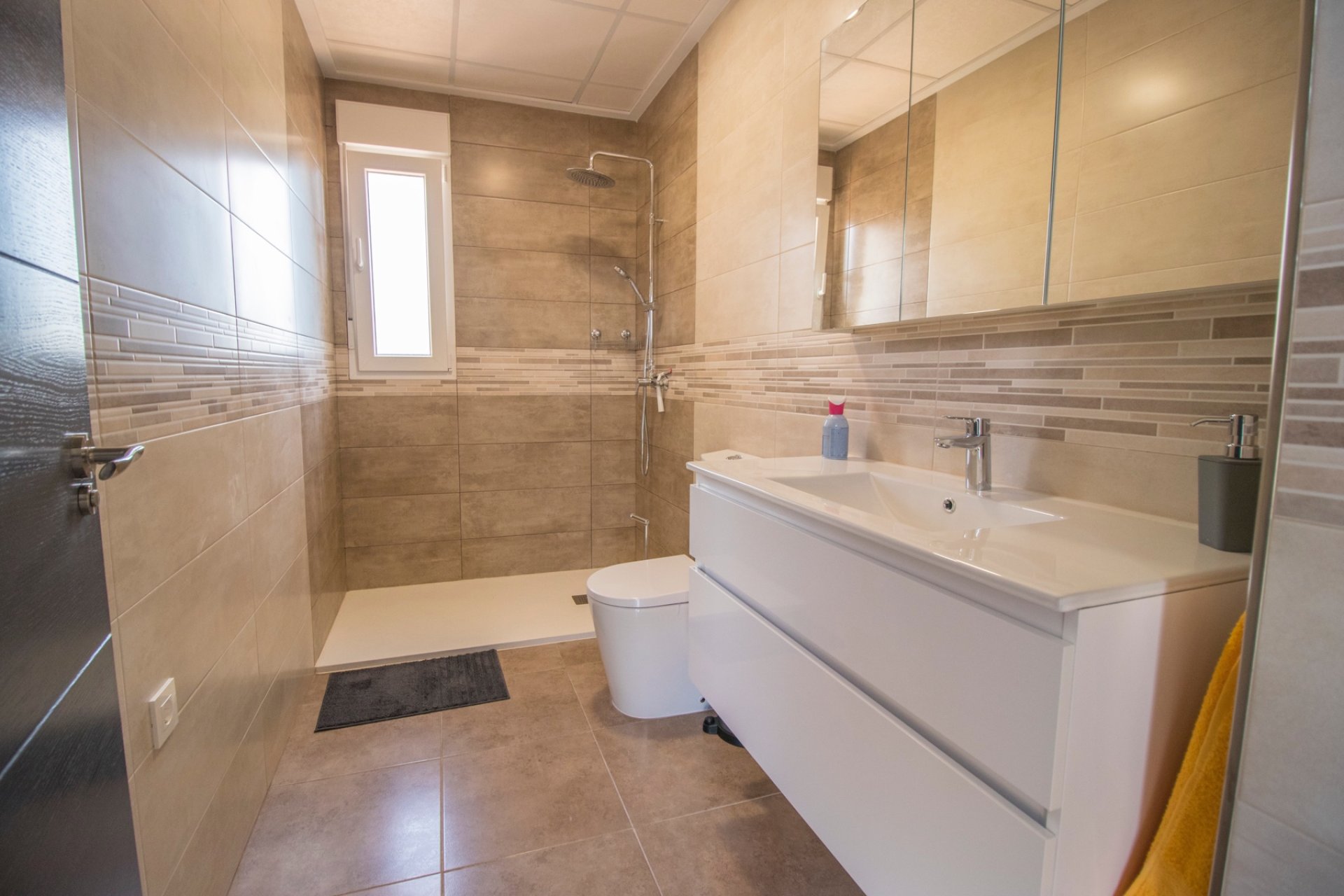 Neubau - Country house -
Alicante