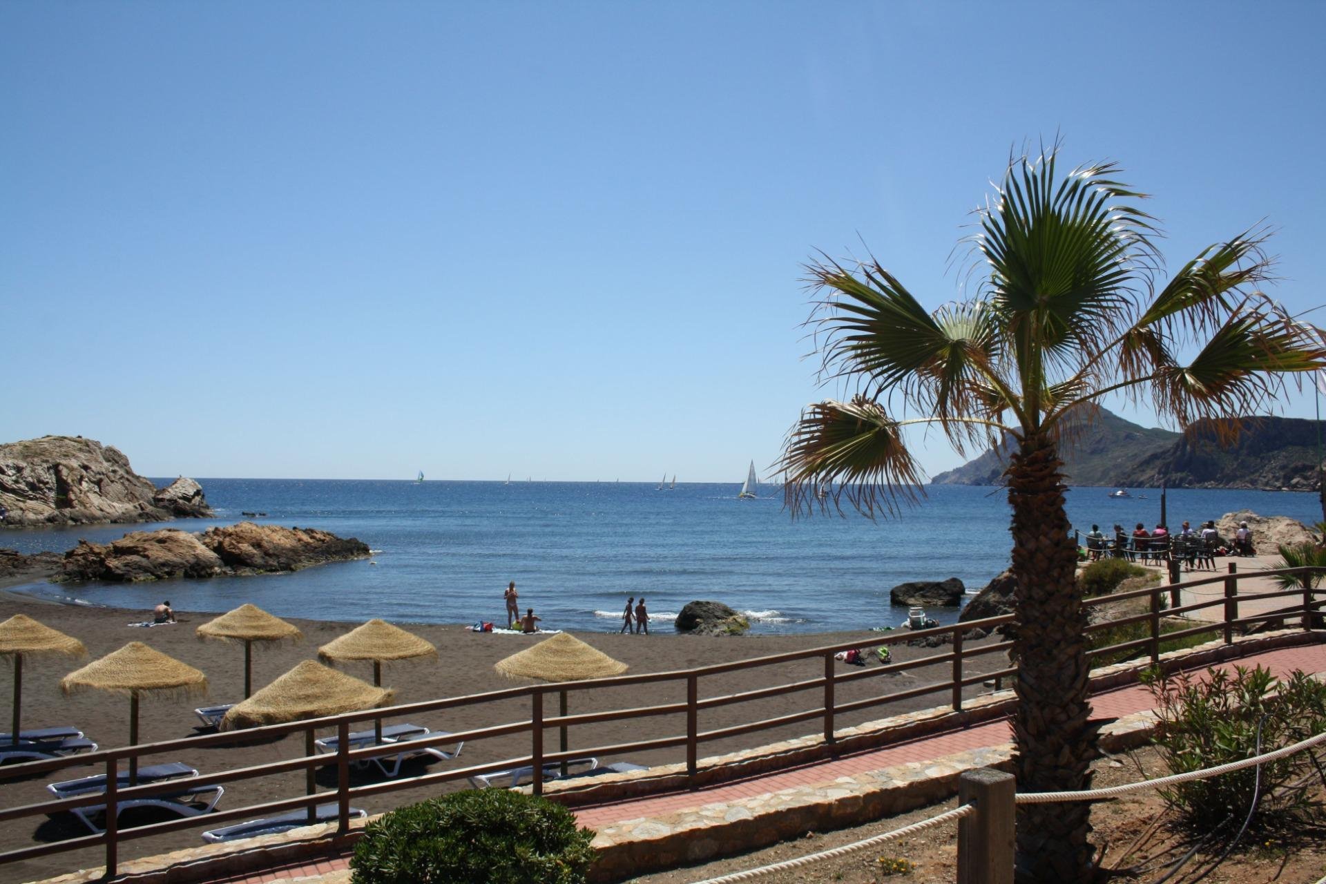 Neubau - Stadthaus -
La Union - centro