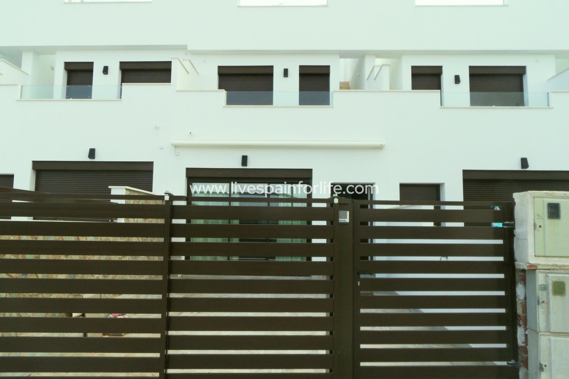 Neubau - Stadthaus -
Pilar de la Horadada - parque Andromeda