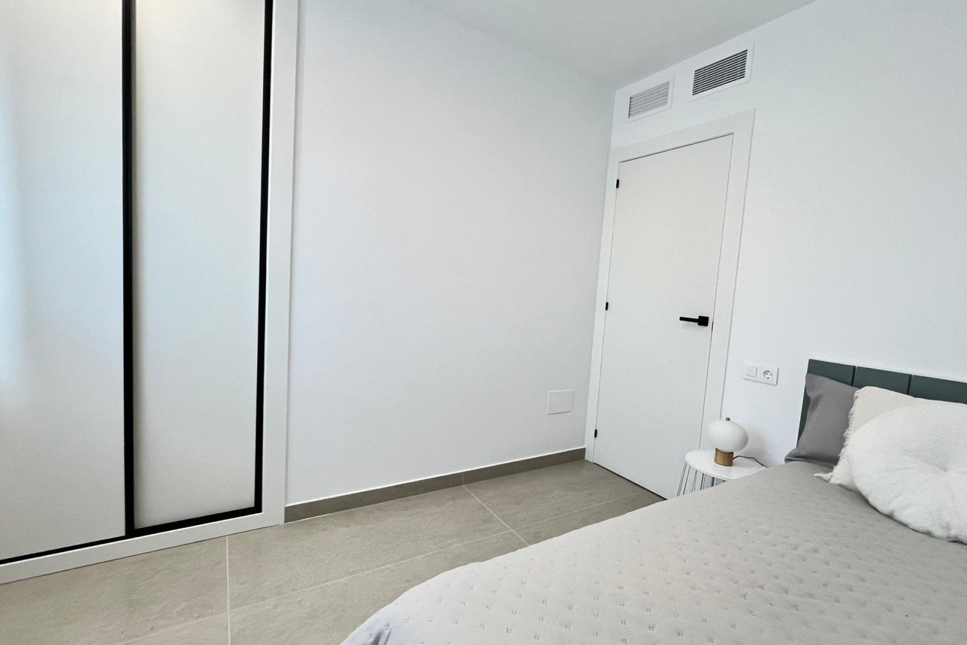 Neubau - Villa (freistehende) -
Benferri