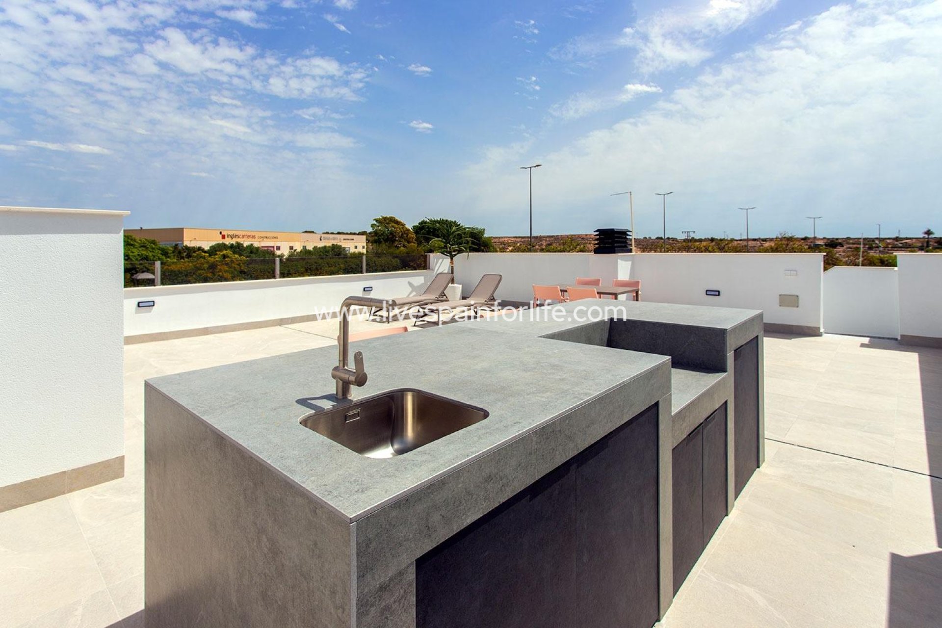 Neubau - Villa (freistehende) -
Sucina