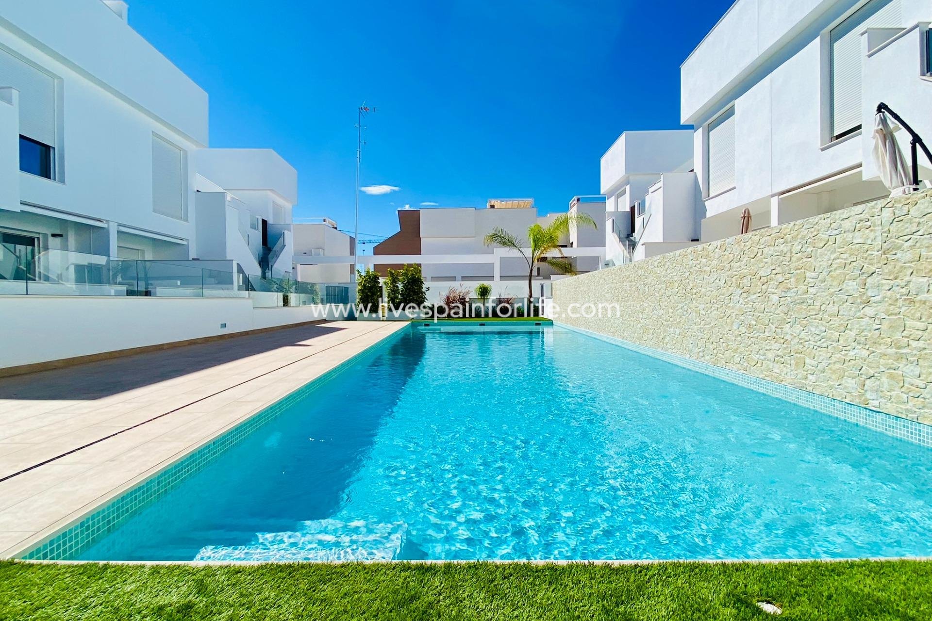 New build - Bungalow -
Pilar de la Horadada - Pueblo