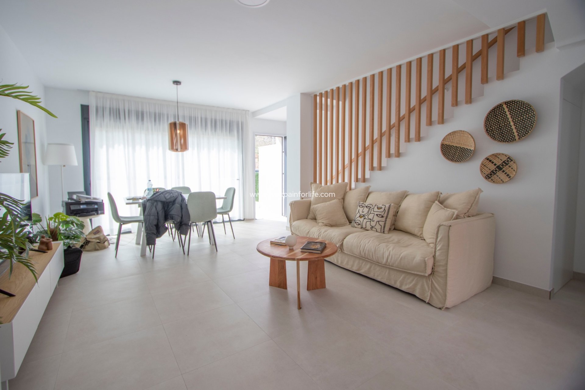 New build - Town house -
Cox - San Fernando