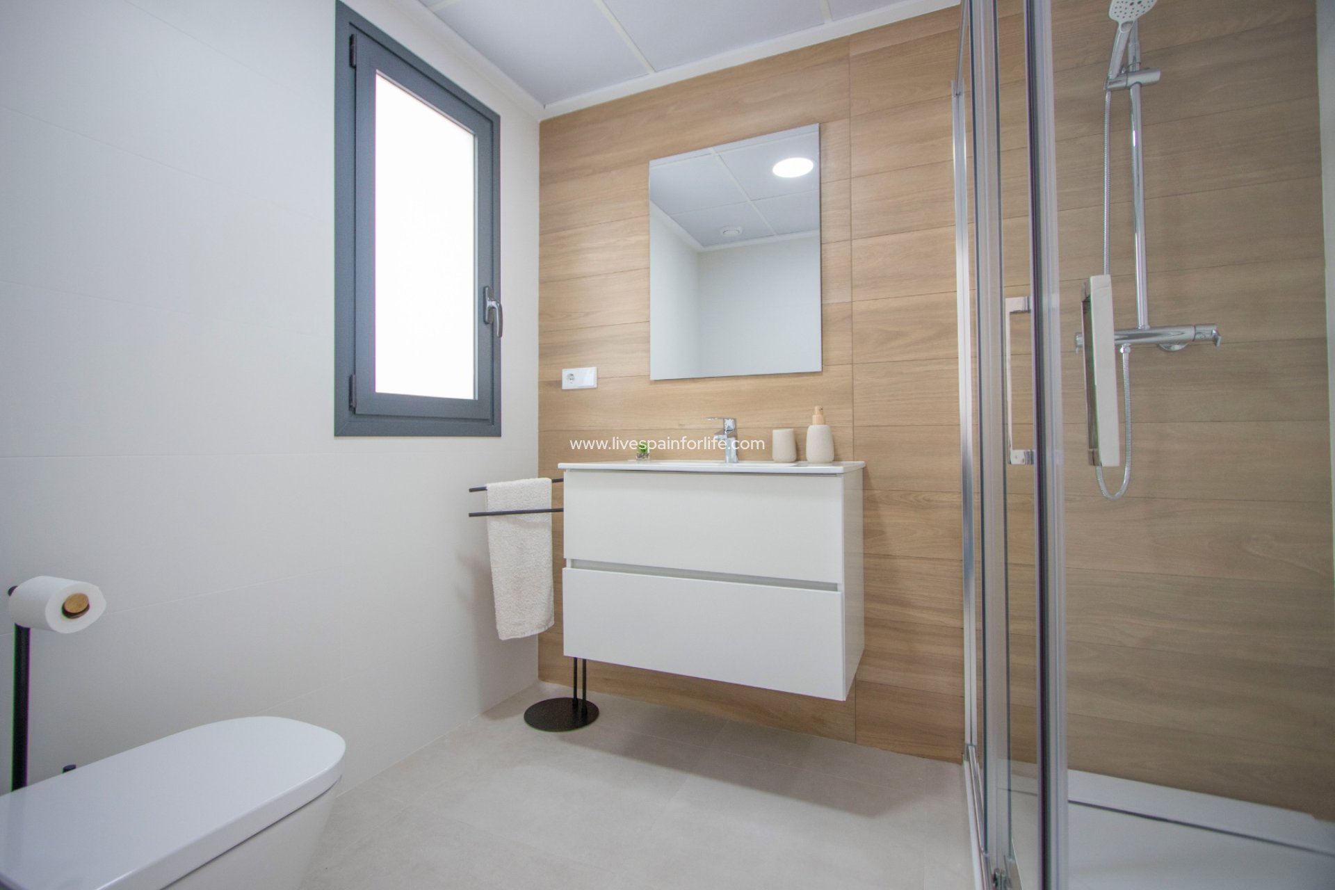 New build - Town house -
Cox - San Fernando