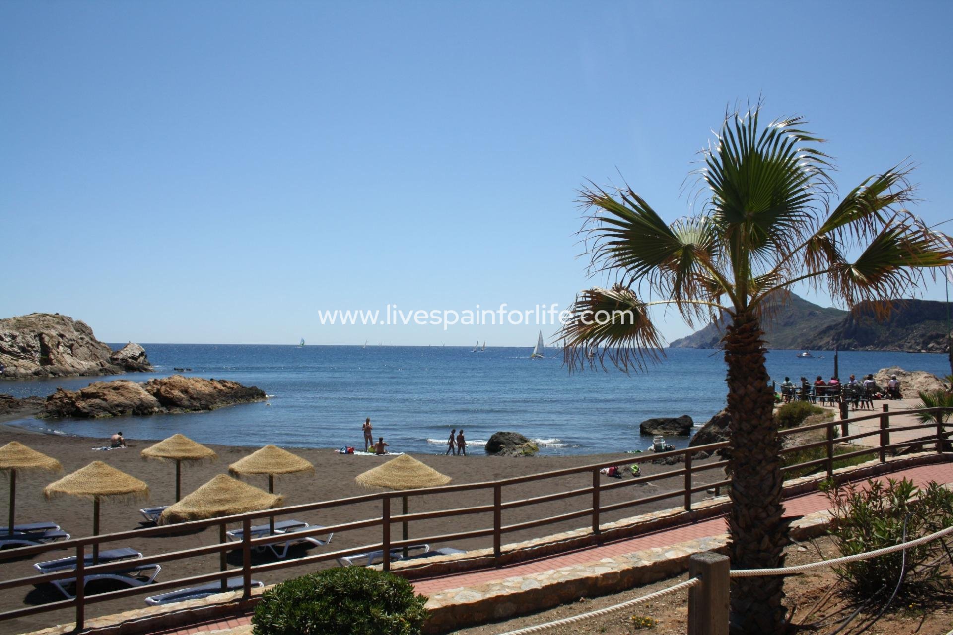 New build - Town house -
La Union - Centro