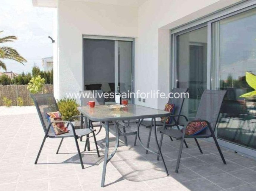 New build - Villa (detached) -
Rafal - polideportivo