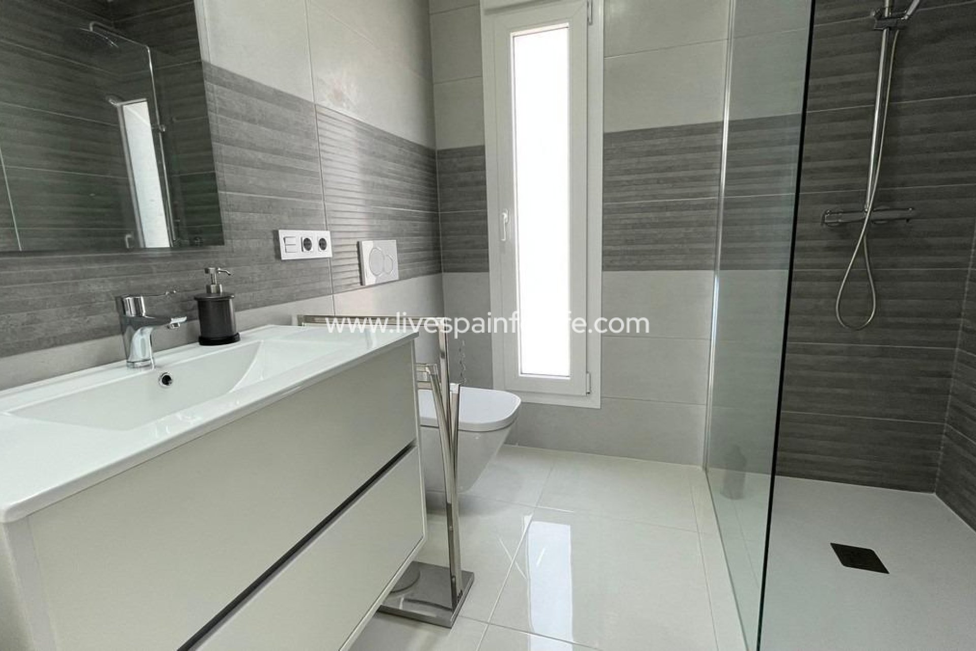 New build - Villa (detached) -
Rafal - polideportivo