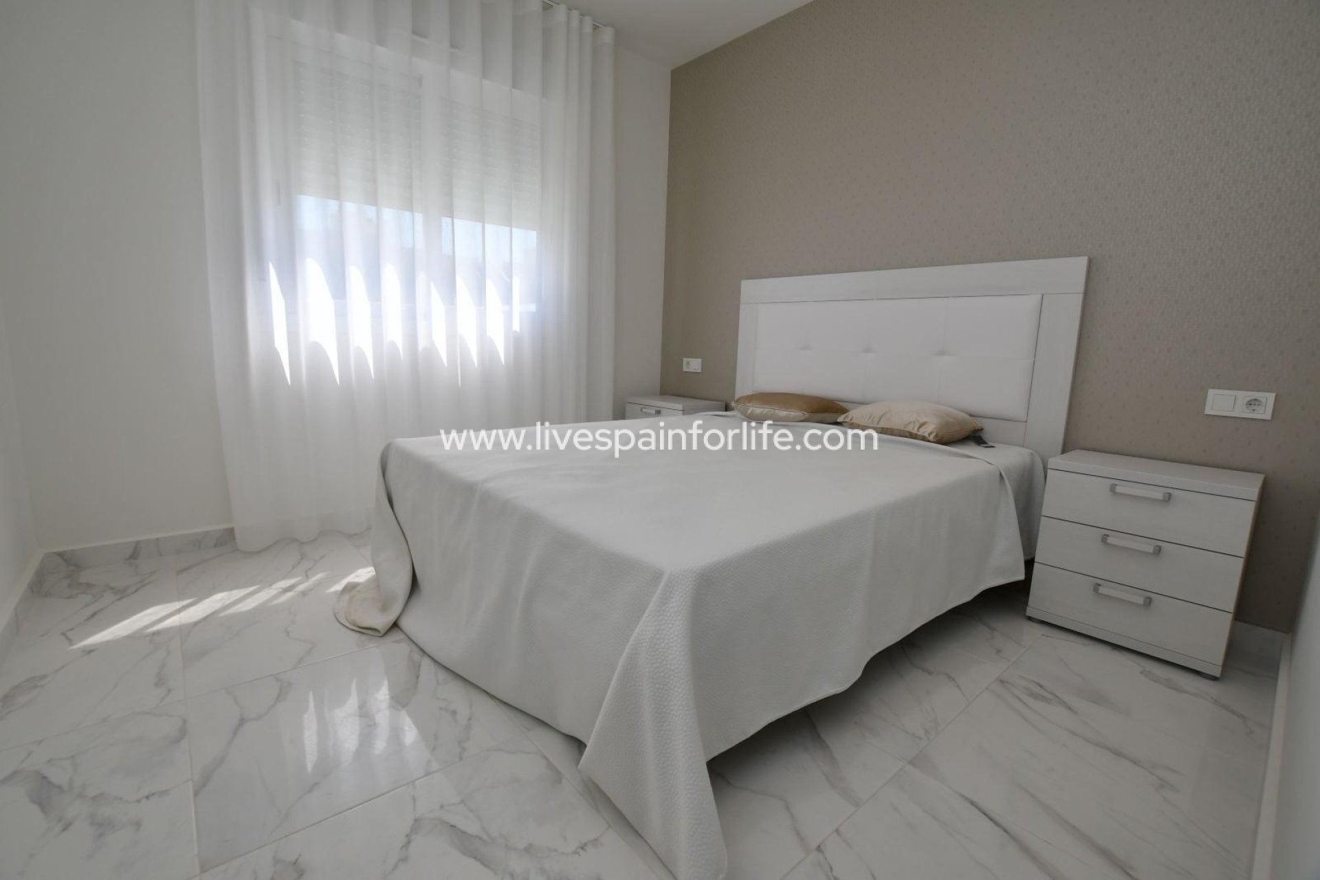 Nieuwbouw - Bungalow -
San Miguel De Salinas - La Cañada