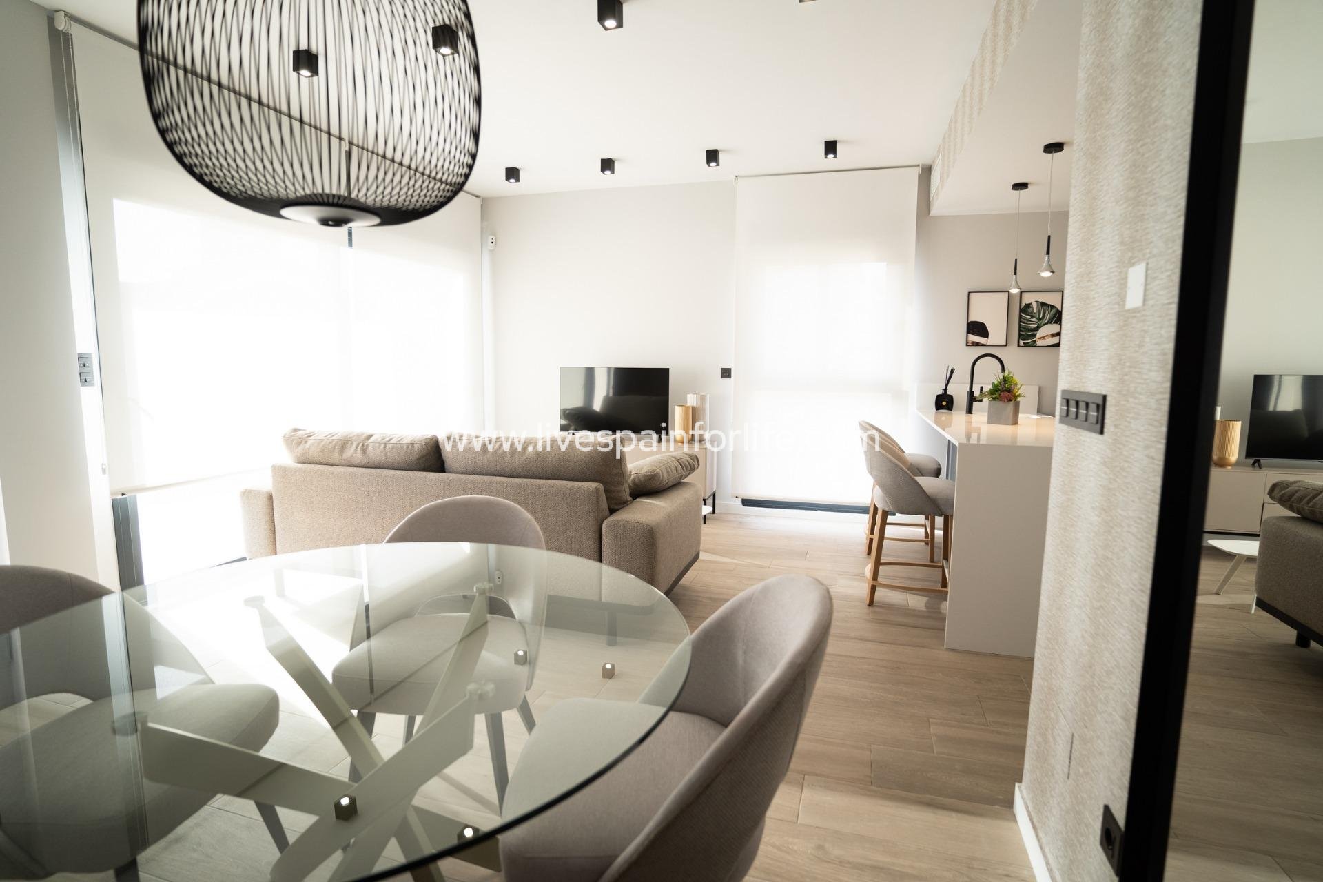 Nieuwbouw - Rijwoning -
Orihuela Costa - Entre golf