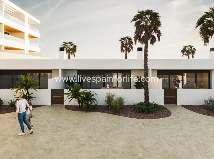 Nieuwbouw - Rijwoning -
Torrevieja