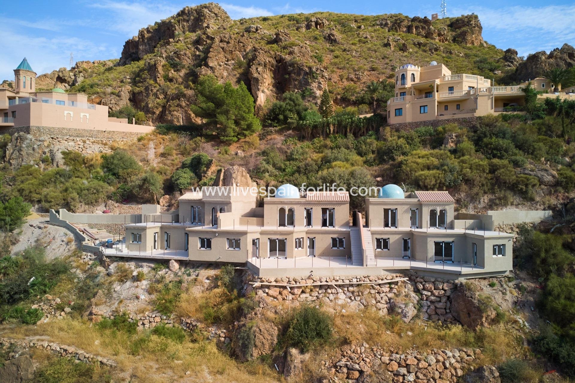 Nieuwbouw - Rijwoning -
Turre - Urbaniz. Cortijo Cabrera