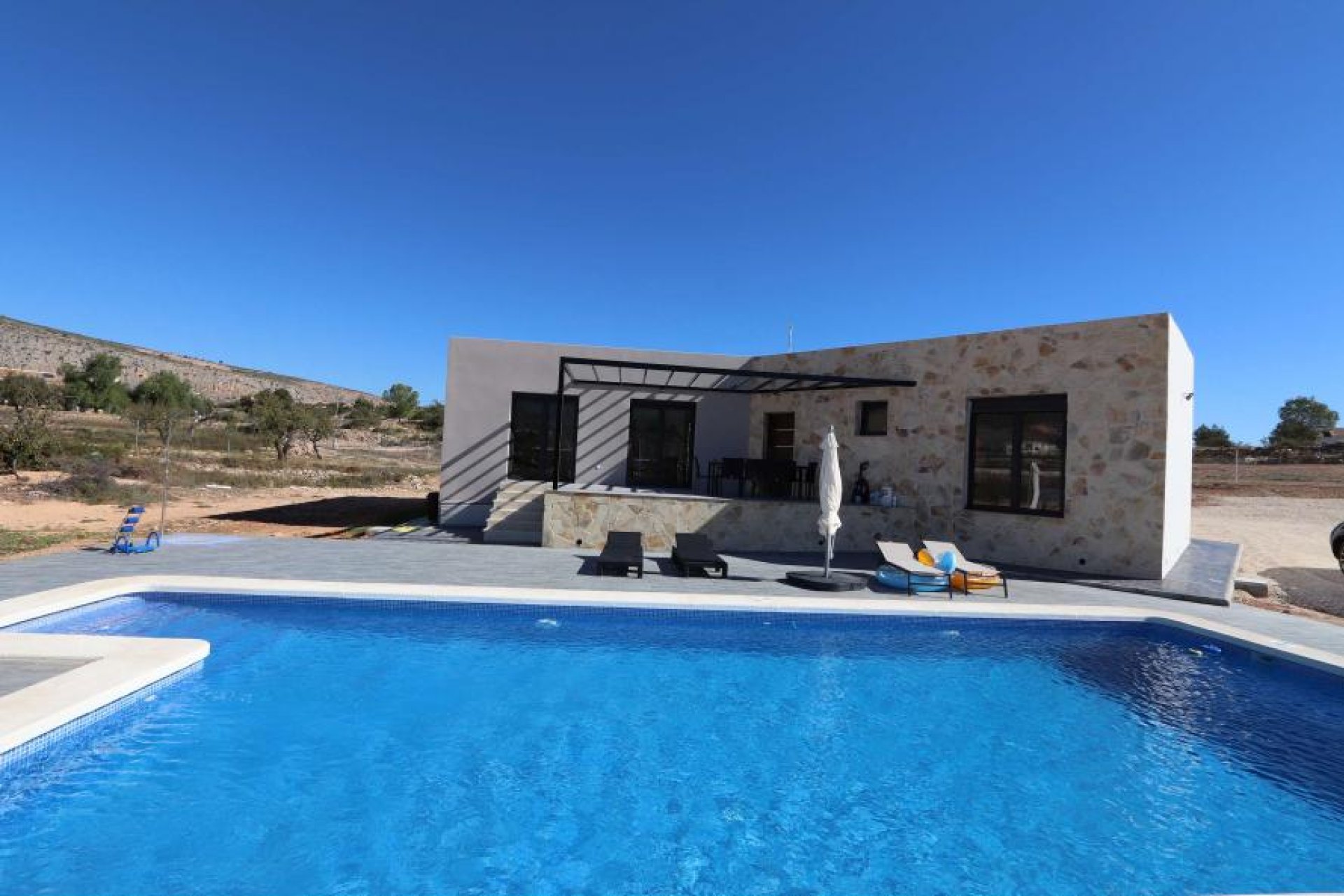 Nieuwbouw - Villa (alleenstaand) -
Hondon De Las Nieves