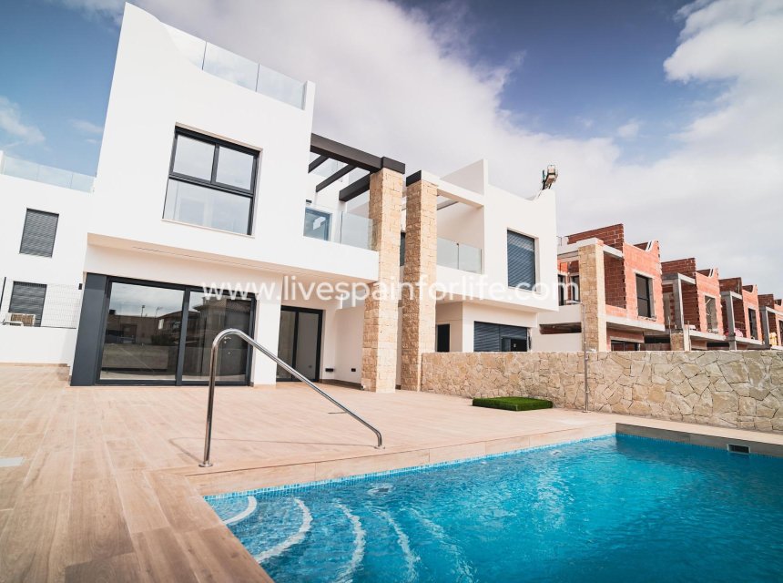 Nieuwbouw - Villa (alleenstaand) -
Orihuela Costa - Punta Prima