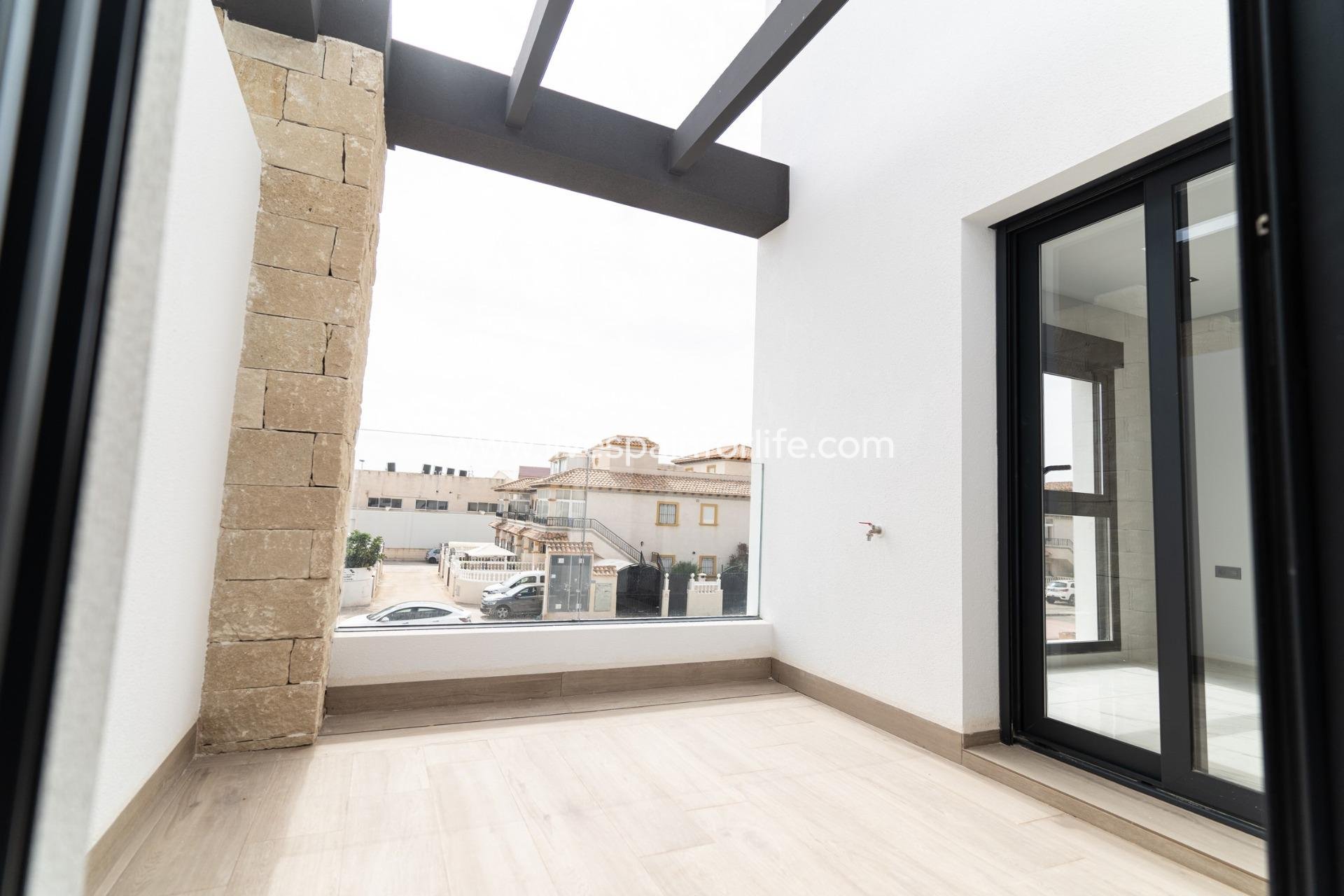 Nieuwbouw - Villa (alleenstaand) -
Orihuela Costa - Punta Prima
