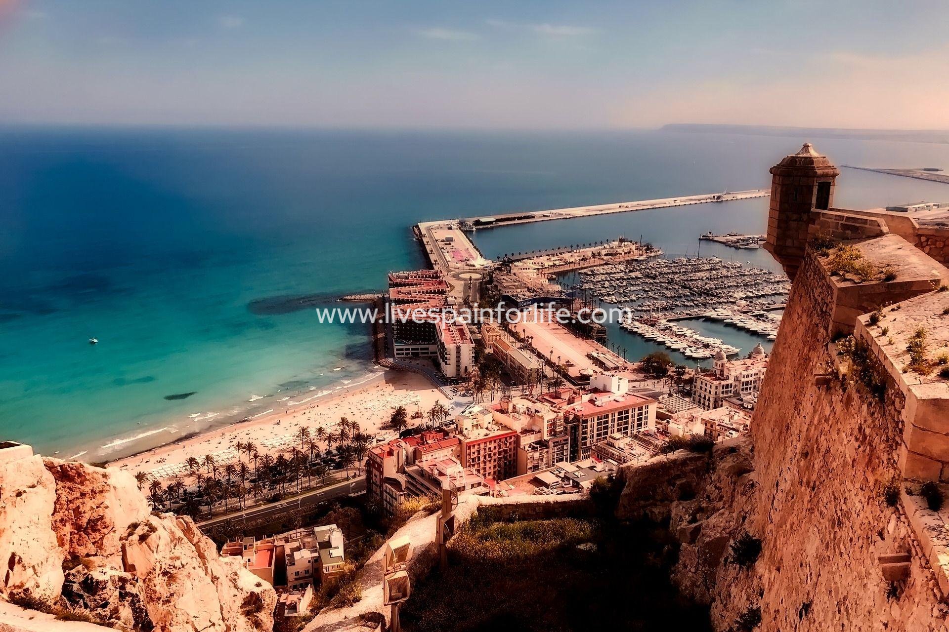 Nouvelle construction - Apartments -
Alicante - Centro