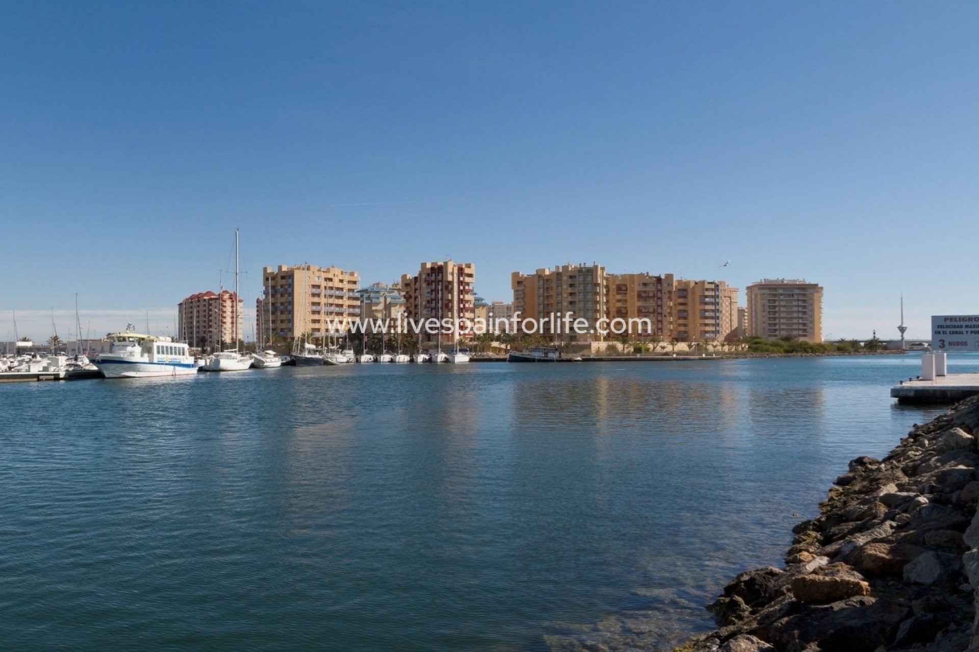 Nouvelle construction - Apartments -
La Manga del Mar Menor - La Manga