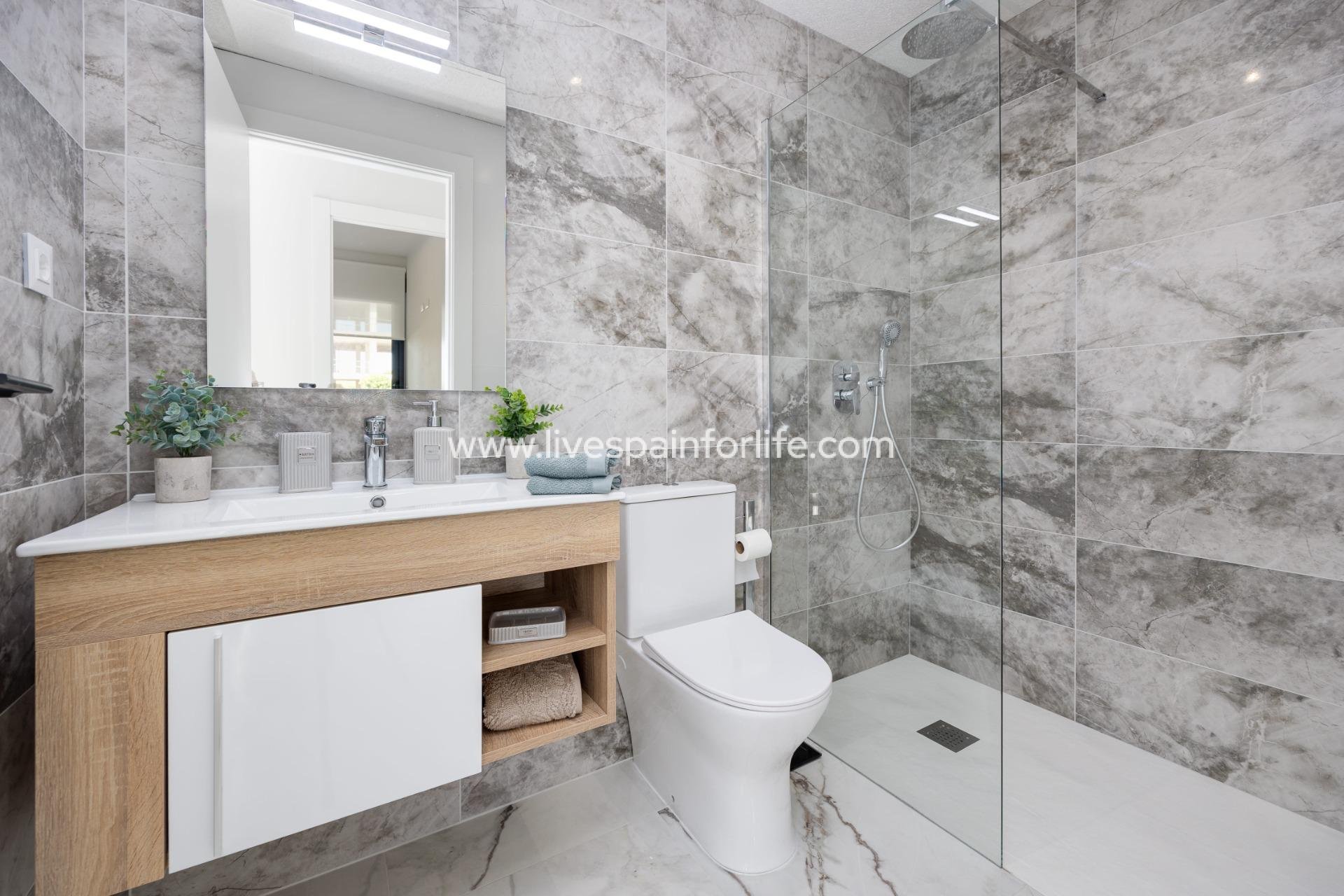 Nouvelle construction - Apartments -
San Miguel De Salinas - Pueblo