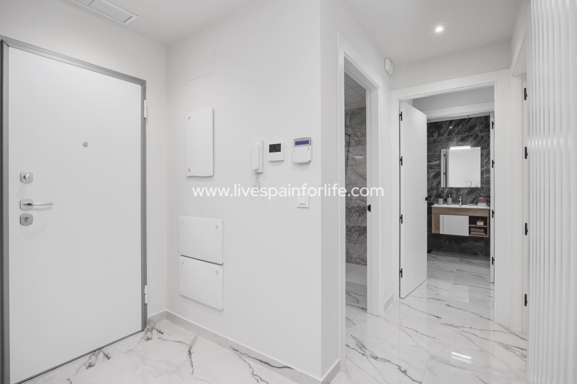 Nouvelle construction - Apartments -
San Miguel De Salinas - Pueblo