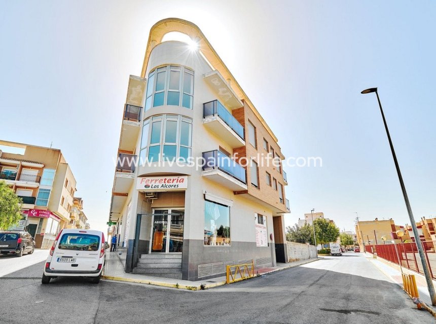 Nouvelle construction - Apartments -
San Miguel De Salinas