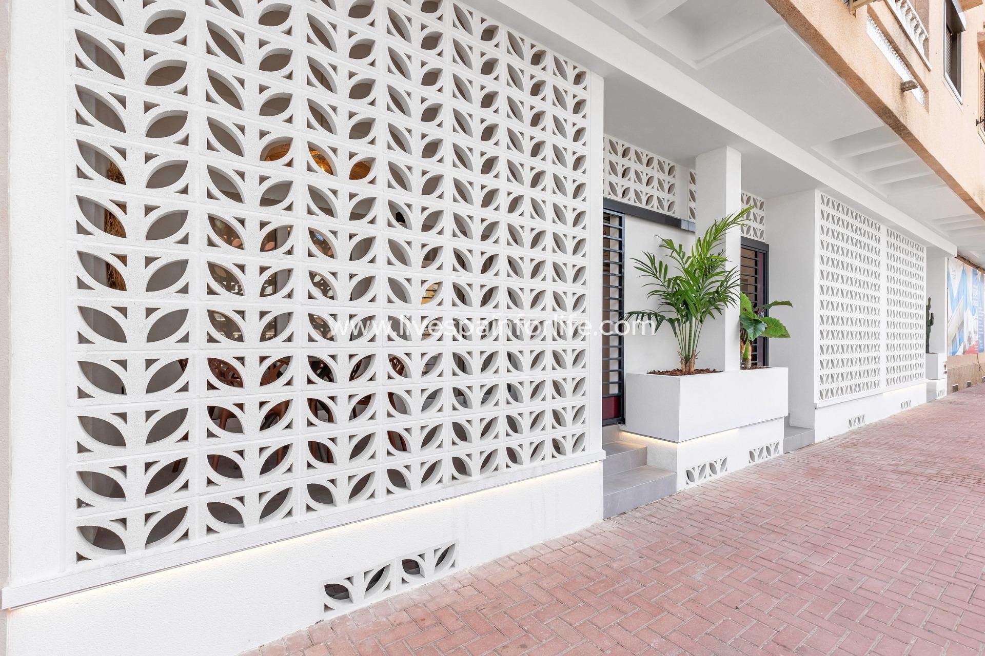 Nouvelle construction - Apartments -
Torrevieja - Playa Los Naufragos