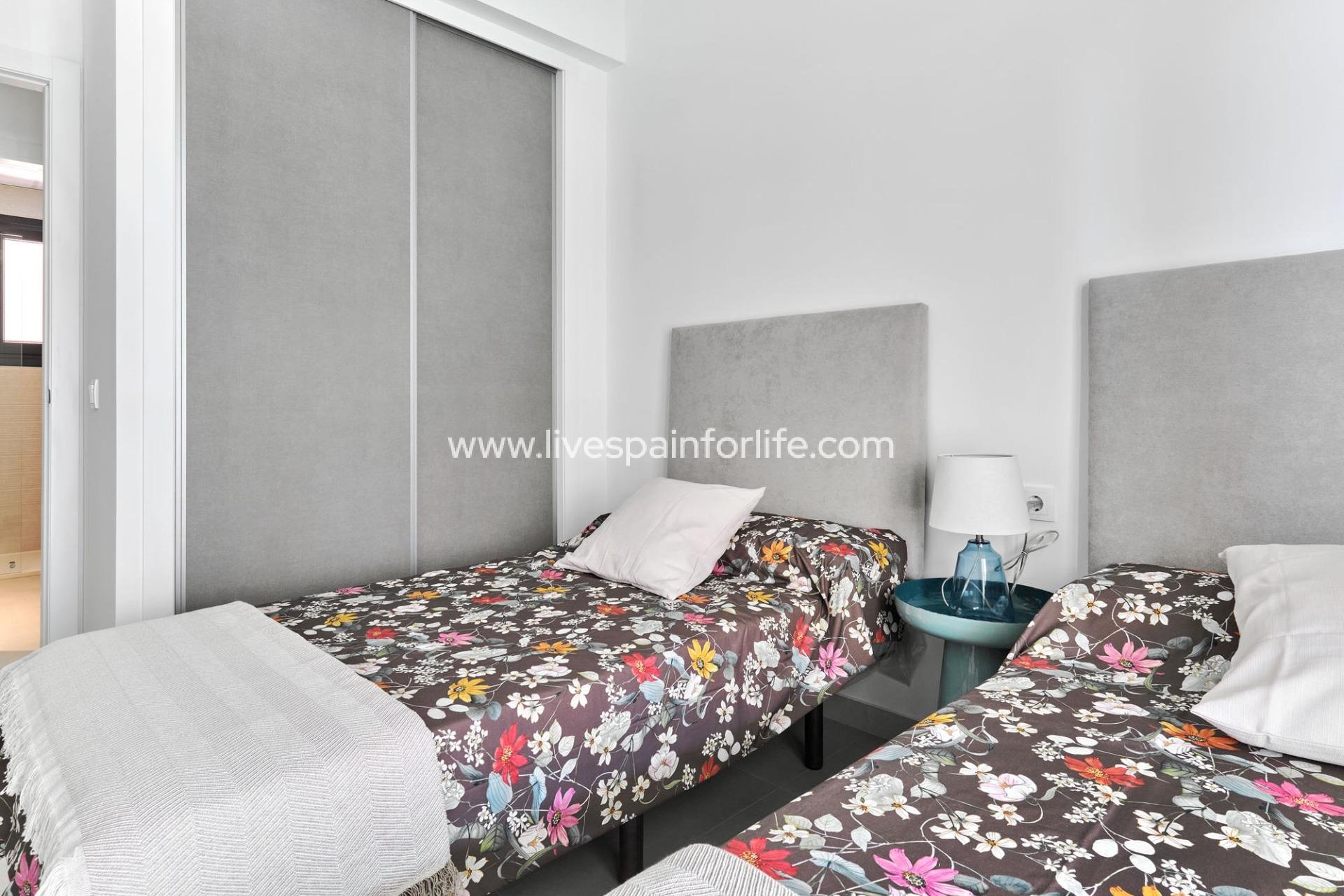 Nouvelle construction - Bungalow -
Torrevieja - Villa Amalia