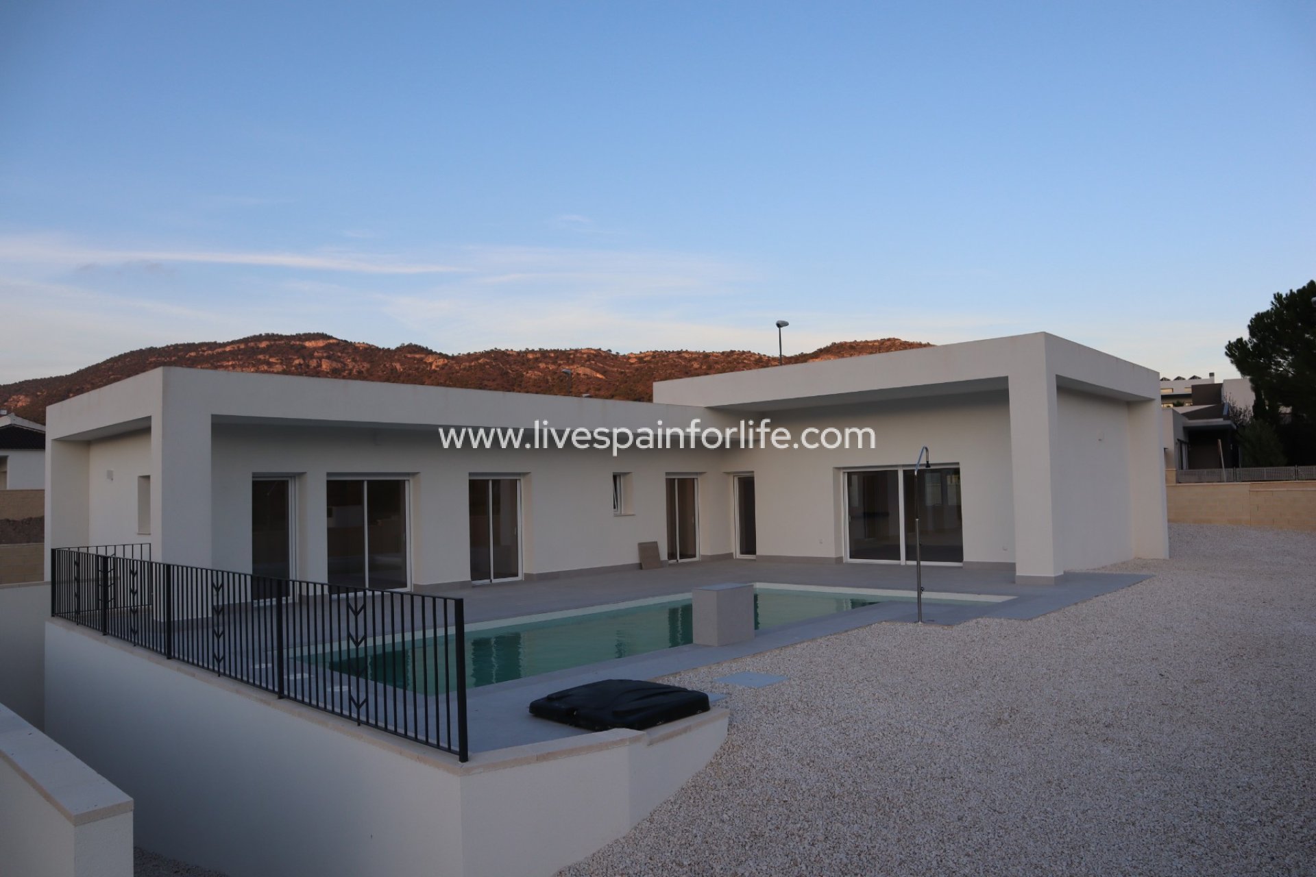 Nouvelle construction - Maison de campagne -
La Romana