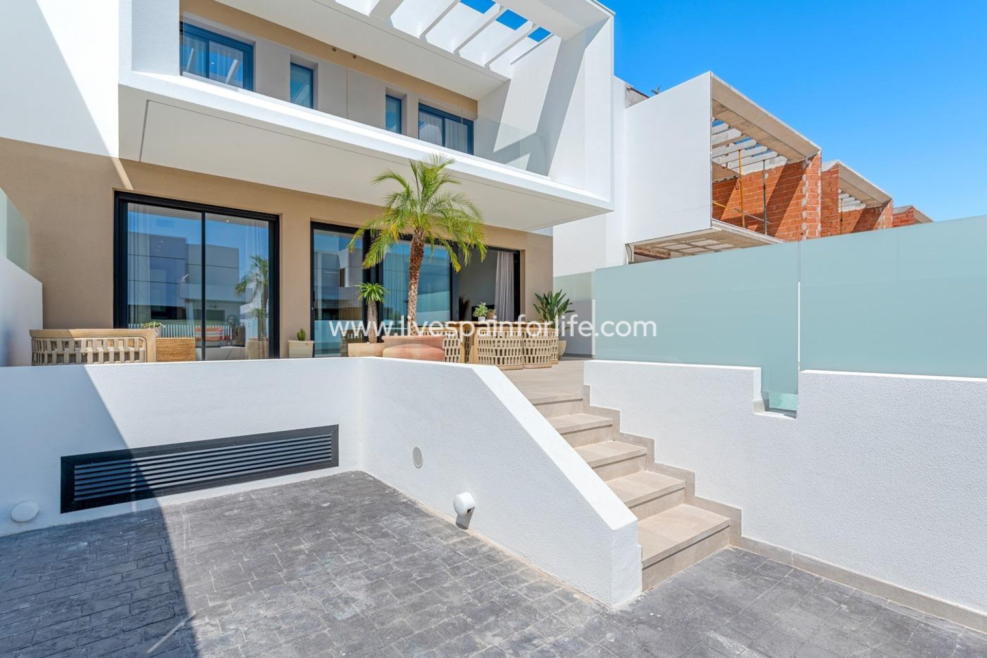 Nouvelle construction - Maison de ville -
Dolores - Sector 3