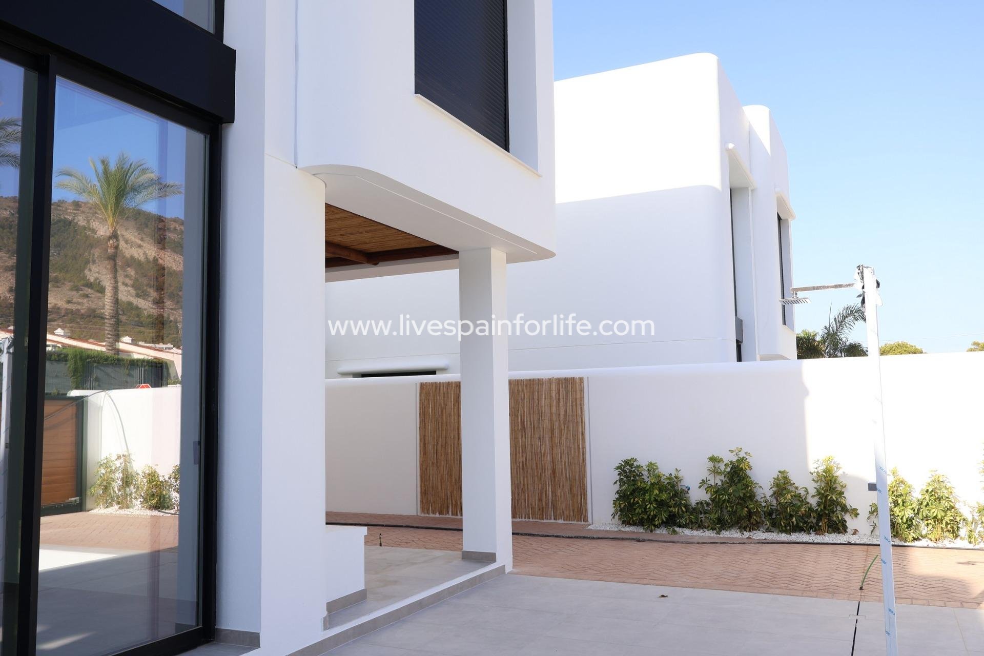 Nouvelle construction - Villa (indépendant) -
Alfas del Pi - El Albir
